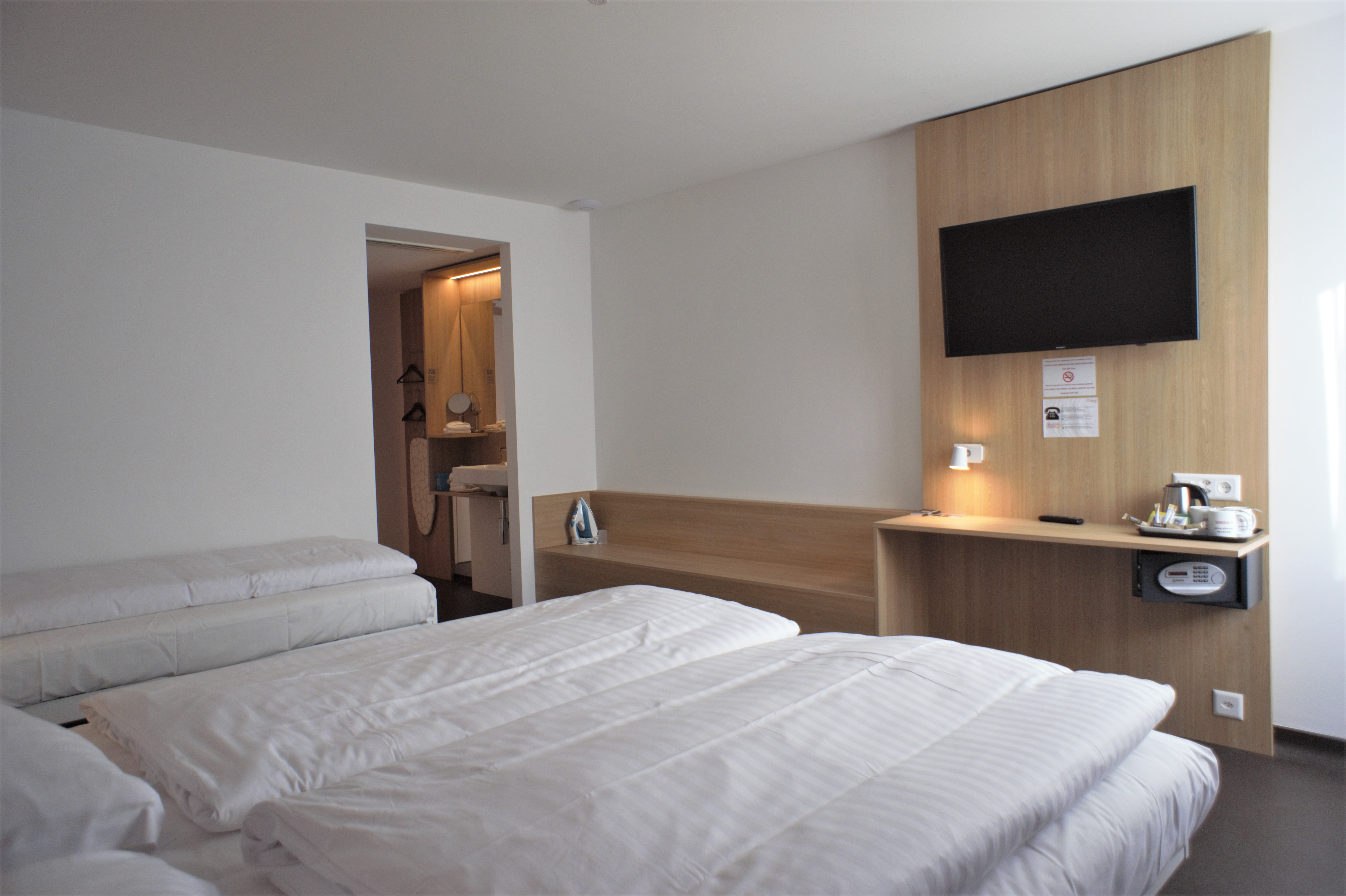 Lausanne Guesthouse and Backpaper Lausanne Guesthouse and Backpaper