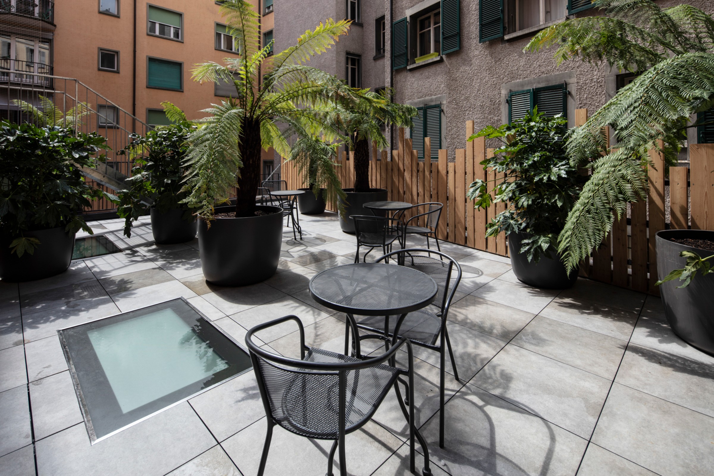 Lausanne Guesthouse and Backpaper Lausanne Guesthouse and Backpaper