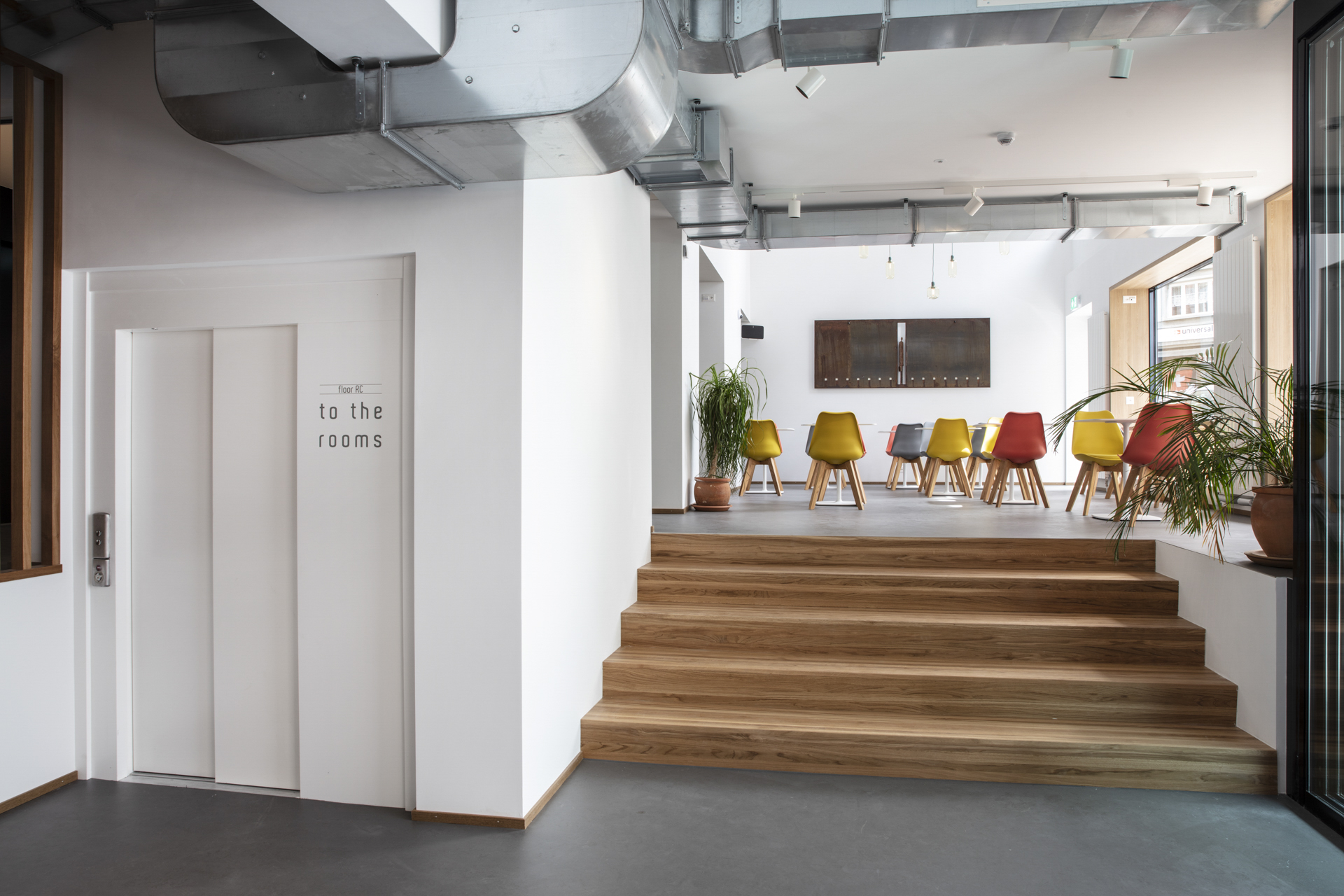 Lausanne Guesthouse and Backpaper Lausanne Guesthouse and Backpaper