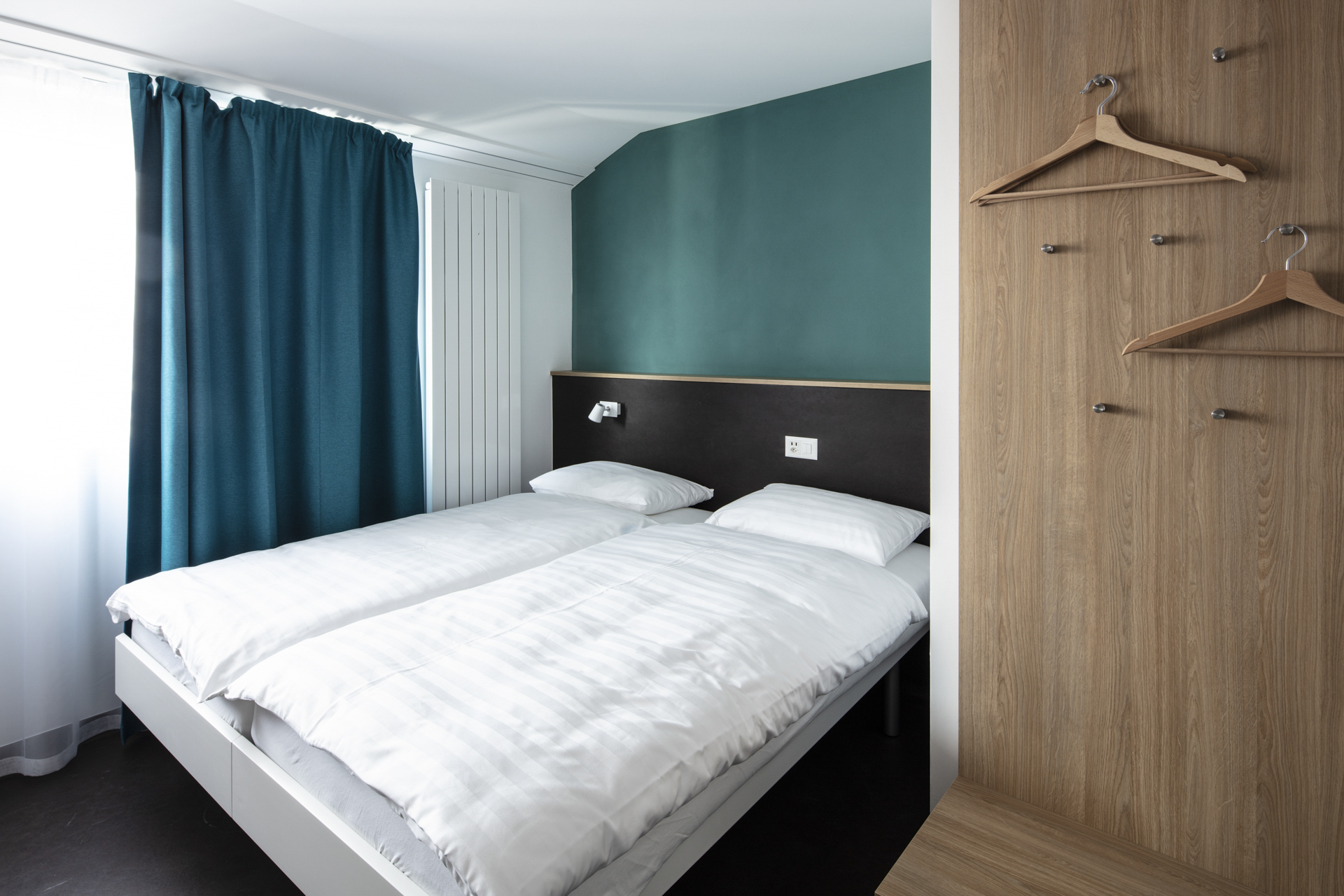 Lausanne Guesthouse and Backpaper Lausanne Guesthouse and Backpaper