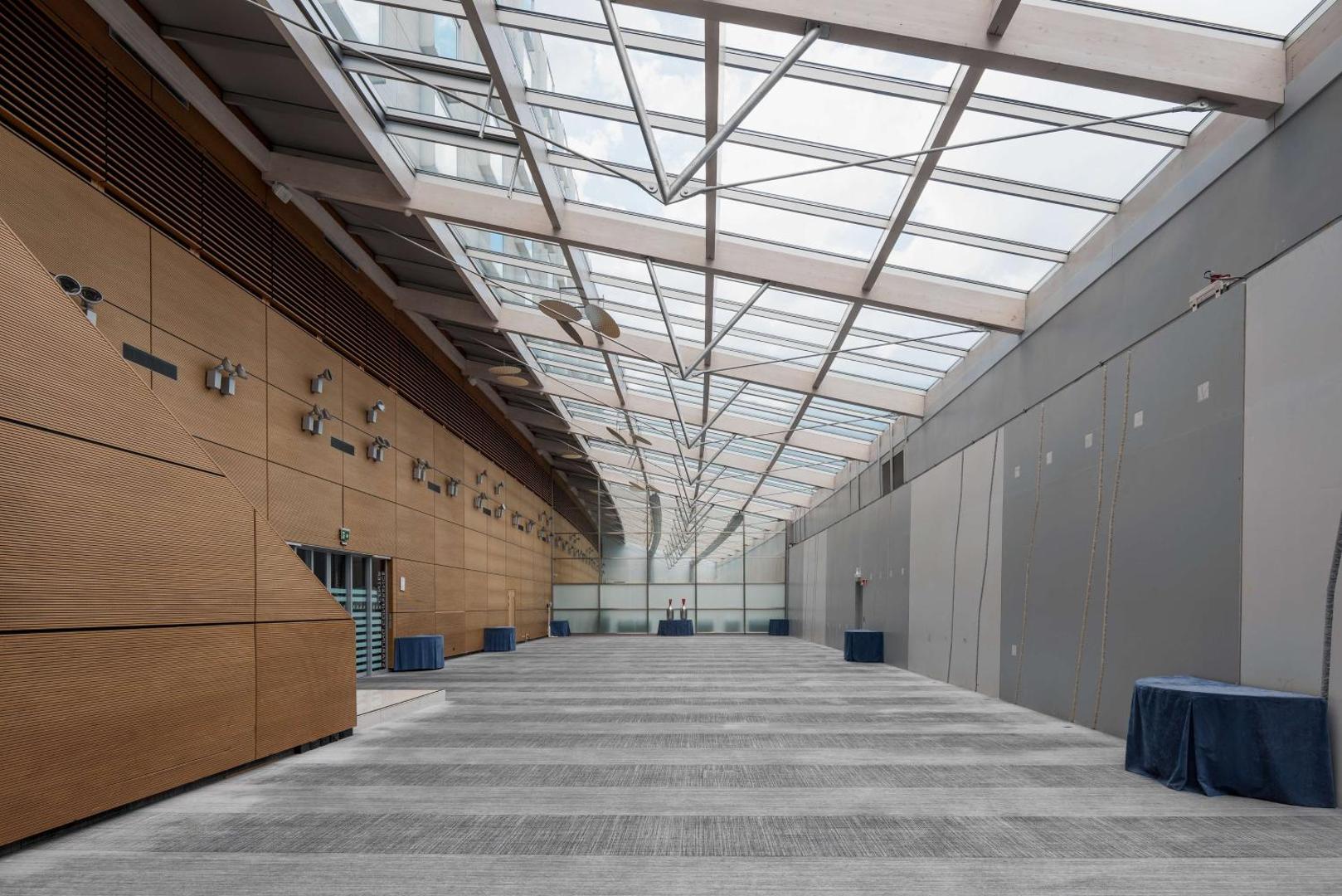 Hilton Geneva Hotel & Conference Centre Hilton Geneva Hotel & Conference Centre