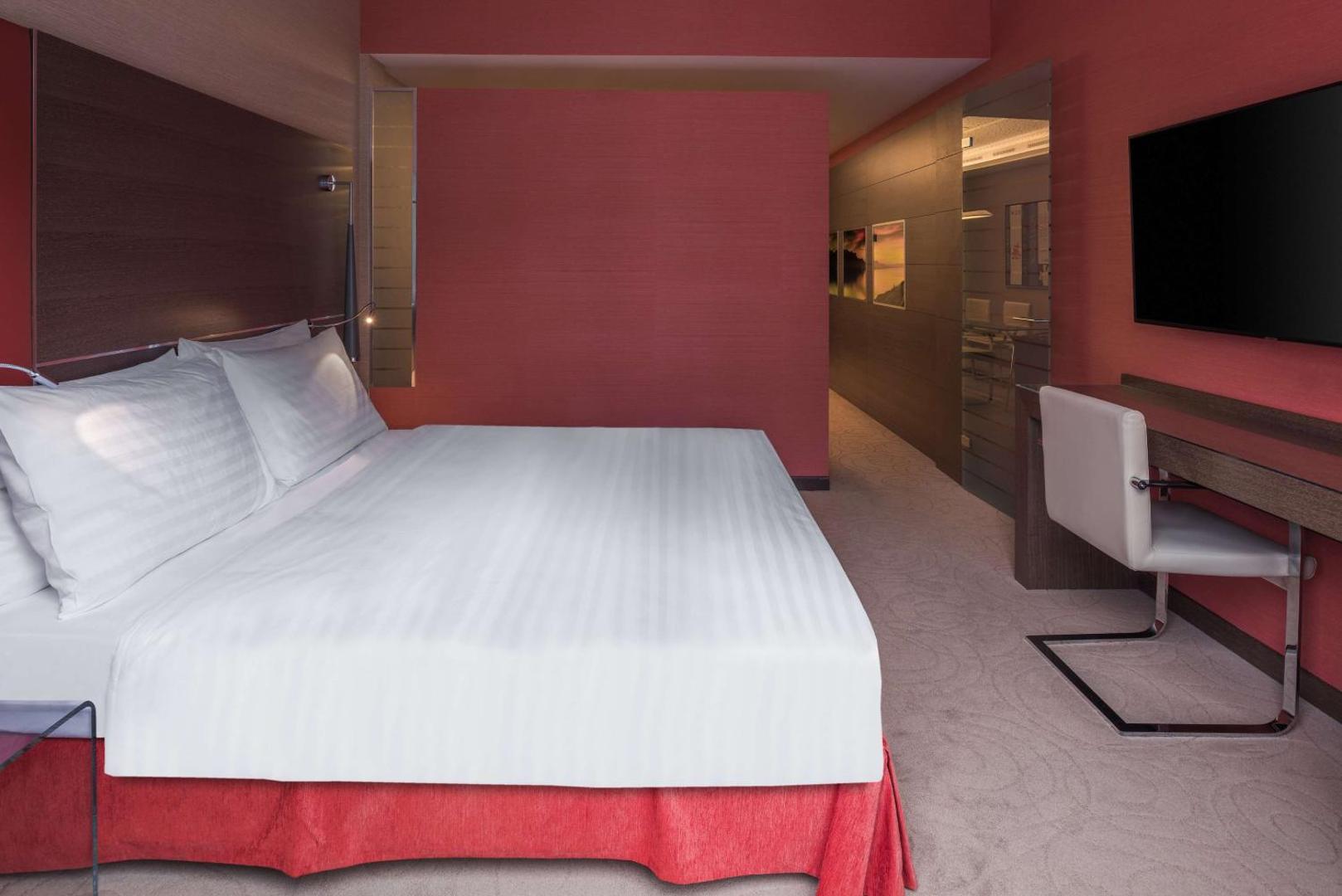 Hilton Geneva Hotel & Conference Centre Hilton Geneva Hotel & Conference Centre