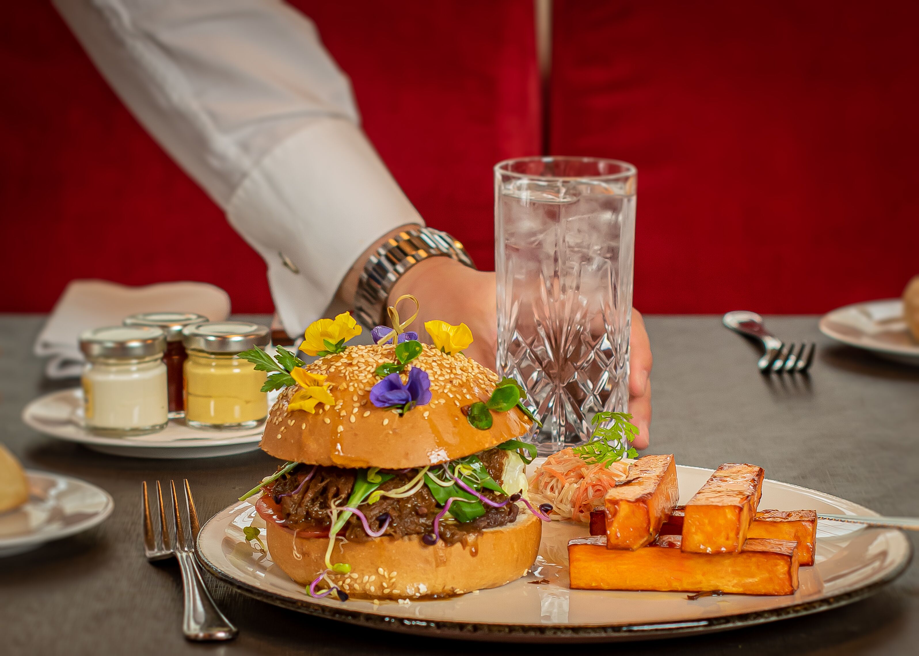 Hilton Geneva Hotel & Conference Centre Hilton Geneva Hotel & Conference Centre