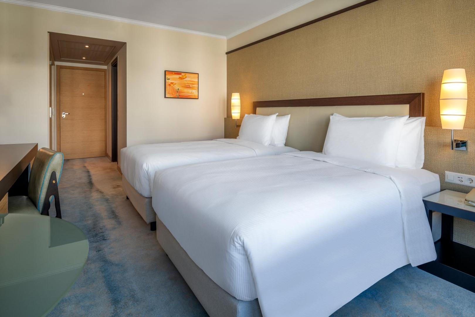 Hilton Geneva Hotel & Conference Centre Hilton Geneva Hotel & Conference Centre