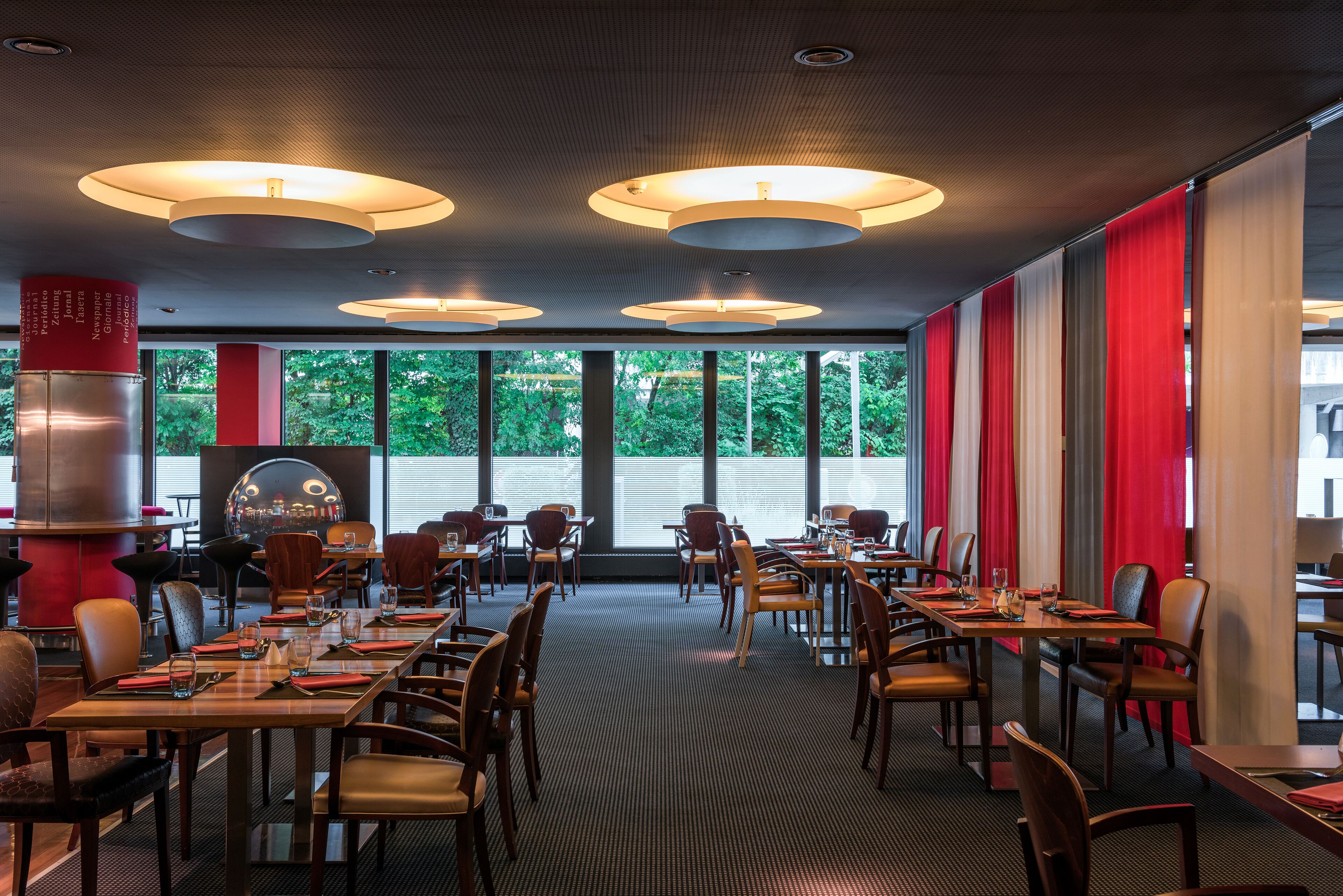 Hilton Geneva Hotel & Conference Centre Hilton Geneva Hotel & Conference Centre