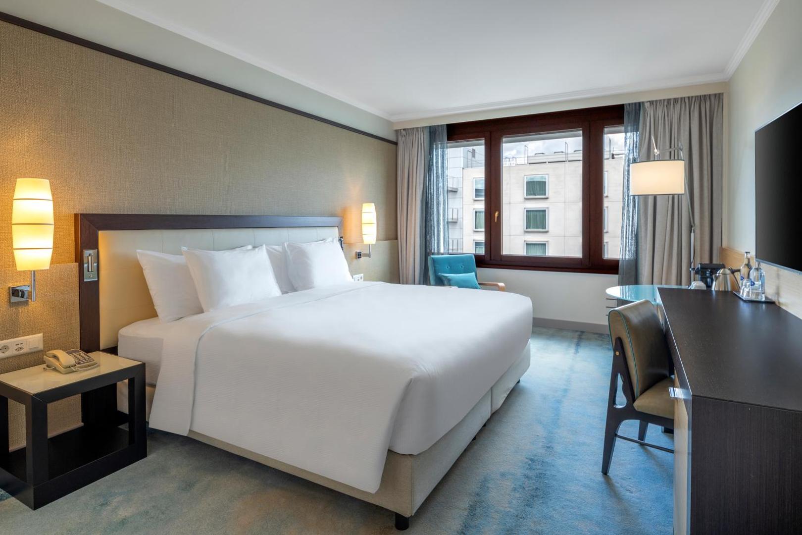 Hilton Geneva Hotel & Conference Centre Hilton Geneva Hotel & Conference Centre