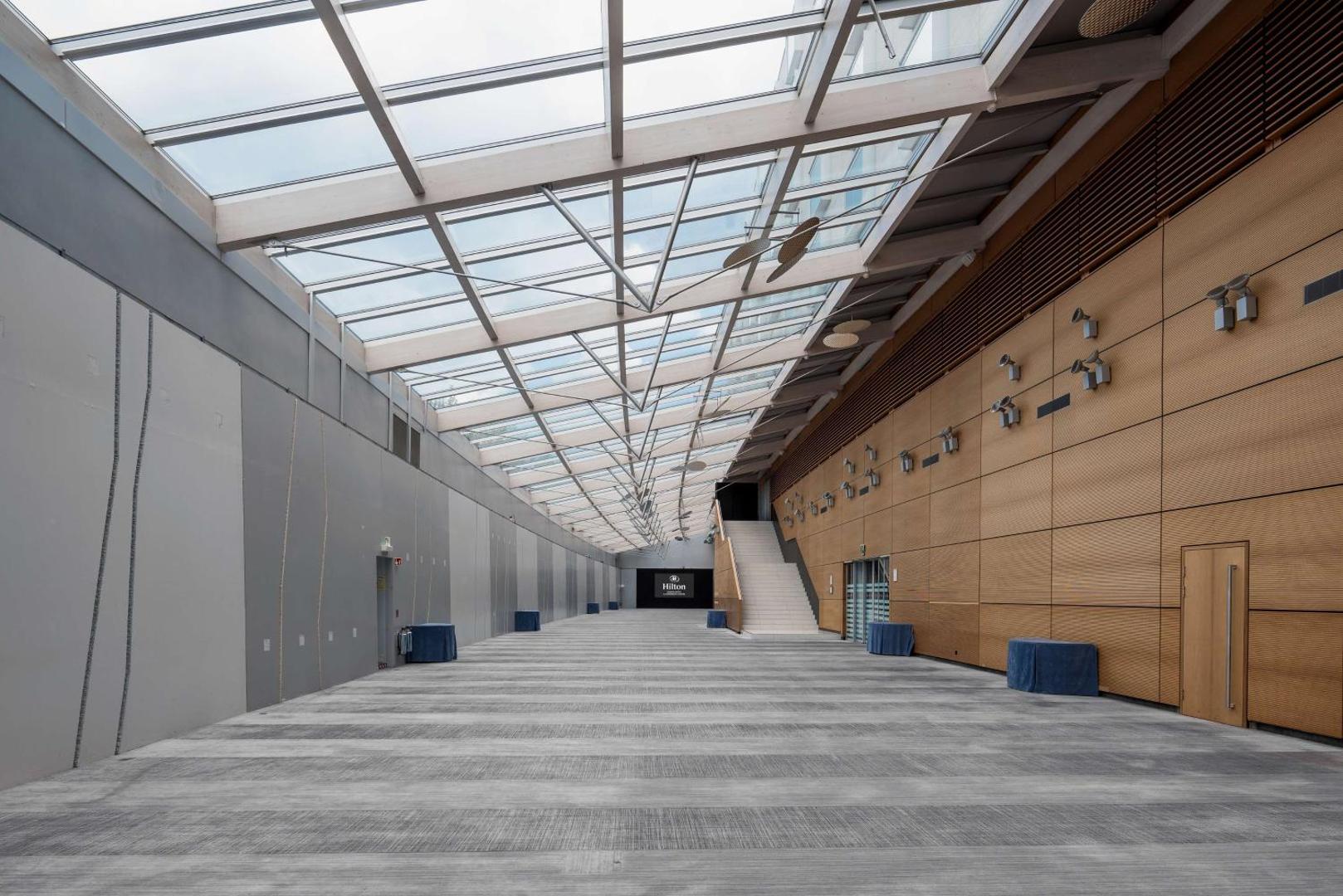 Hilton Geneva Hotel & Conference Centre Hilton Geneva Hotel & Conference Centre