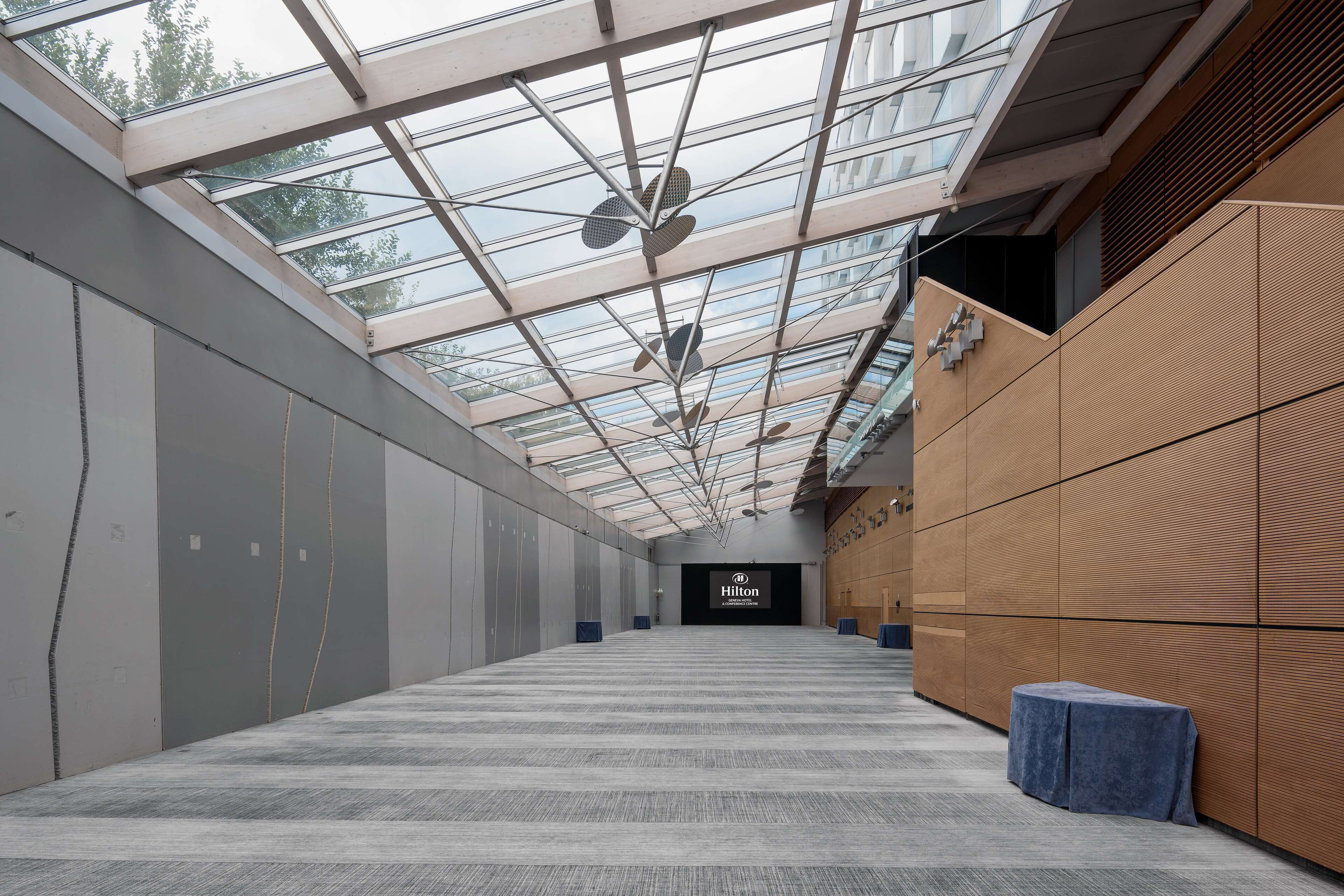 Hilton Geneva Hotel & Conference Centre Hilton Geneva Hotel & Conference Centre