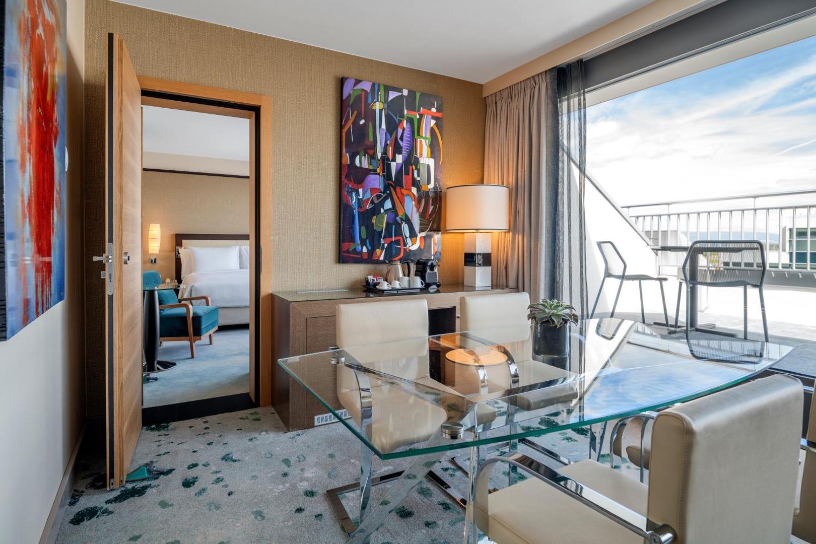 Hilton Geneva Hotel & Conference Centre Hilton Geneva Hotel & Conference Centre