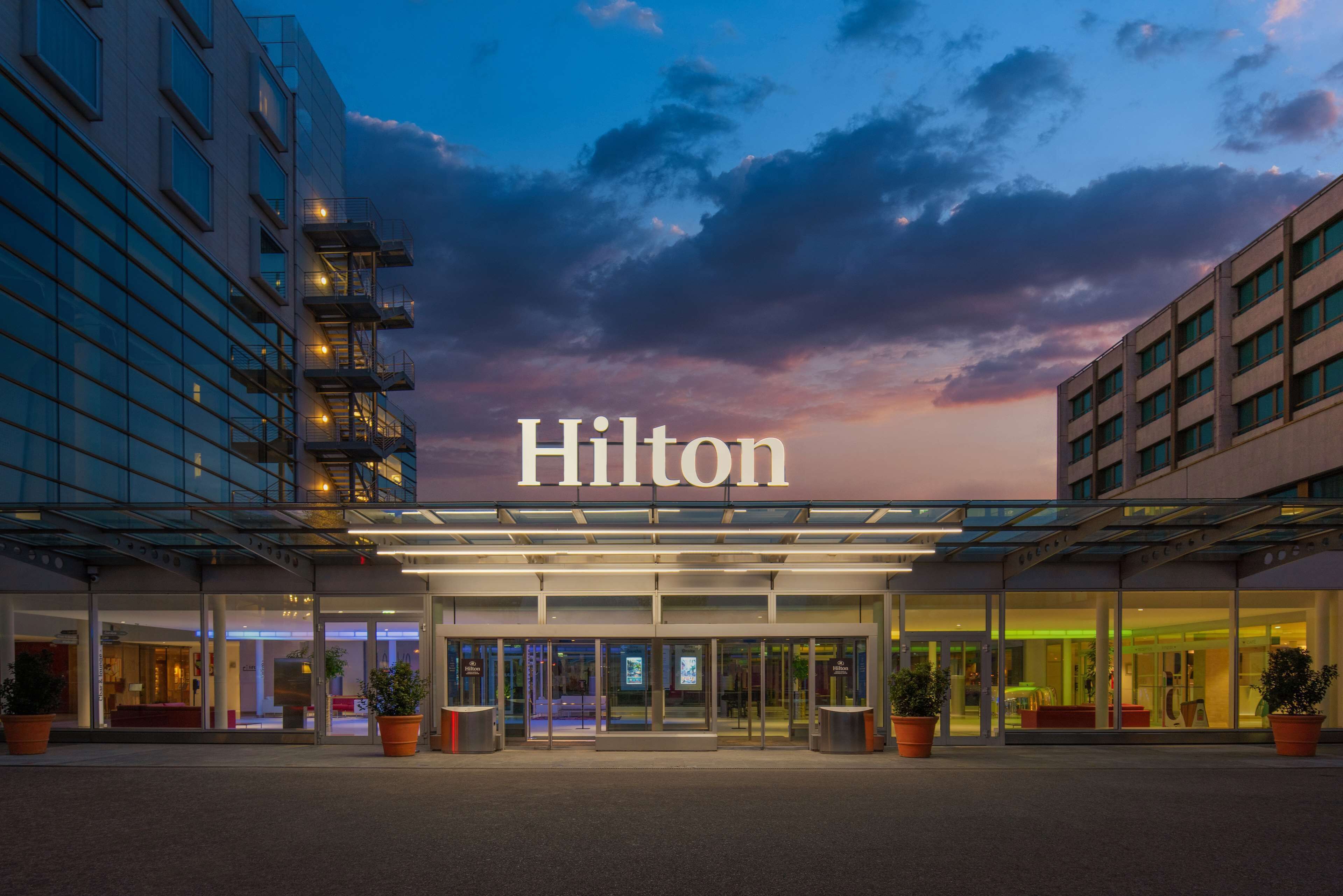 Hilton Geneva Hotel & Conference Centre Hilton Geneva Hotel & Conference Centre