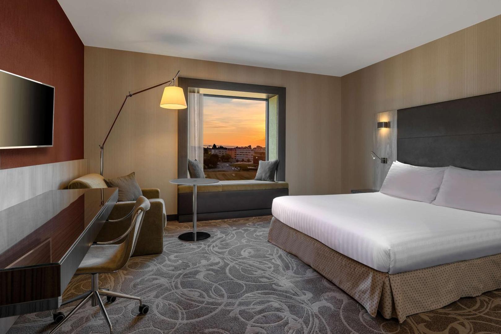 Hilton Geneva Hotel & Conference Centre Hilton Geneva Hotel & Conference Centre