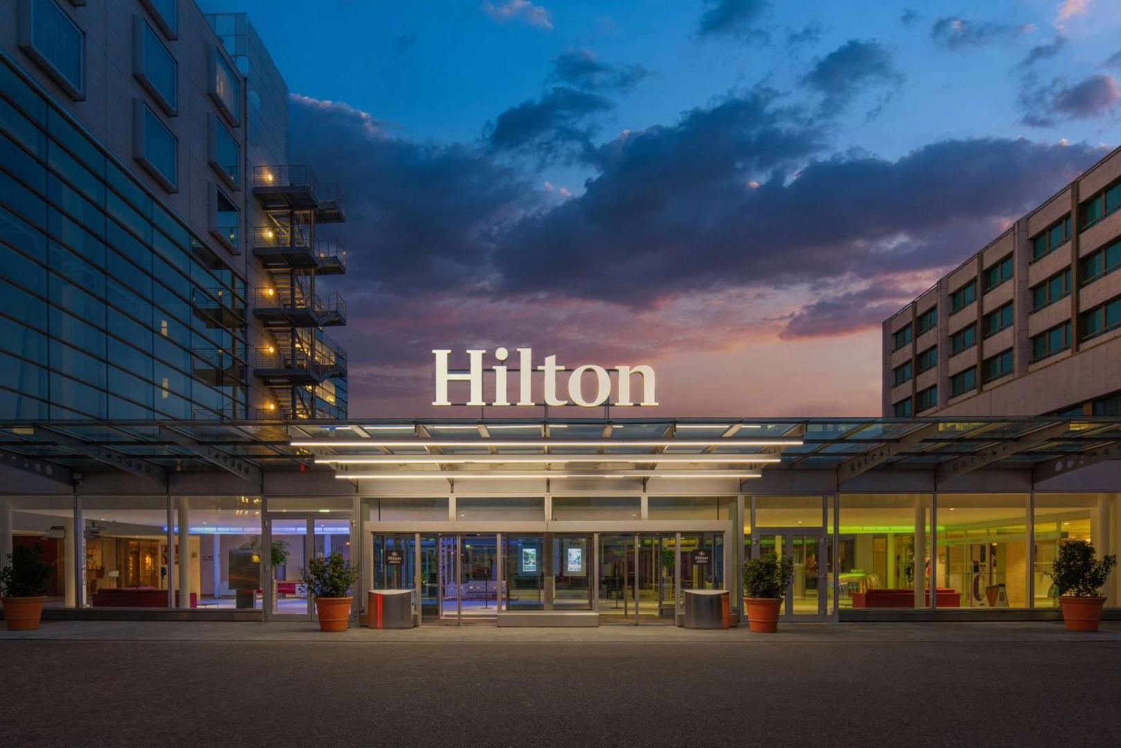 Hilton Geneva Hotel & Conference Centre Hilton Geneva Hotel & Conference Centre