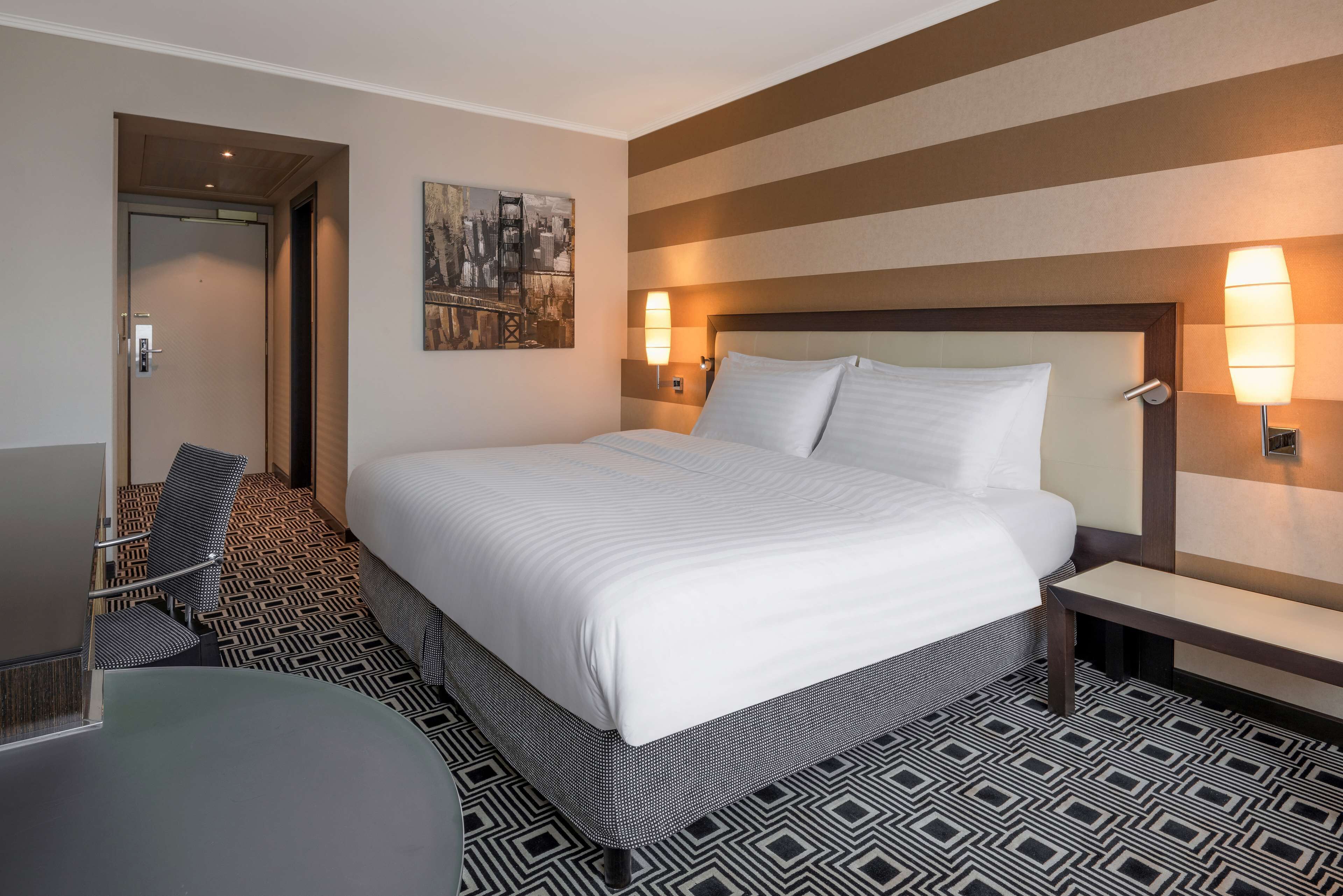 Hilton Geneva Hotel & Conference Centre Hilton Geneva Hotel & Conference Centre