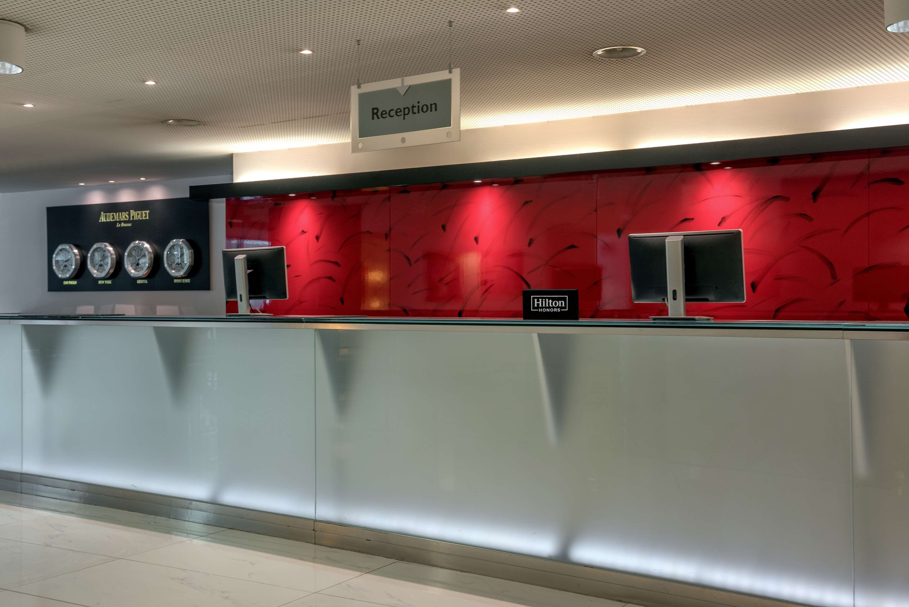 Hilton Geneva Hotel & Conference Centre Hilton Geneva Hotel & Conference Centre