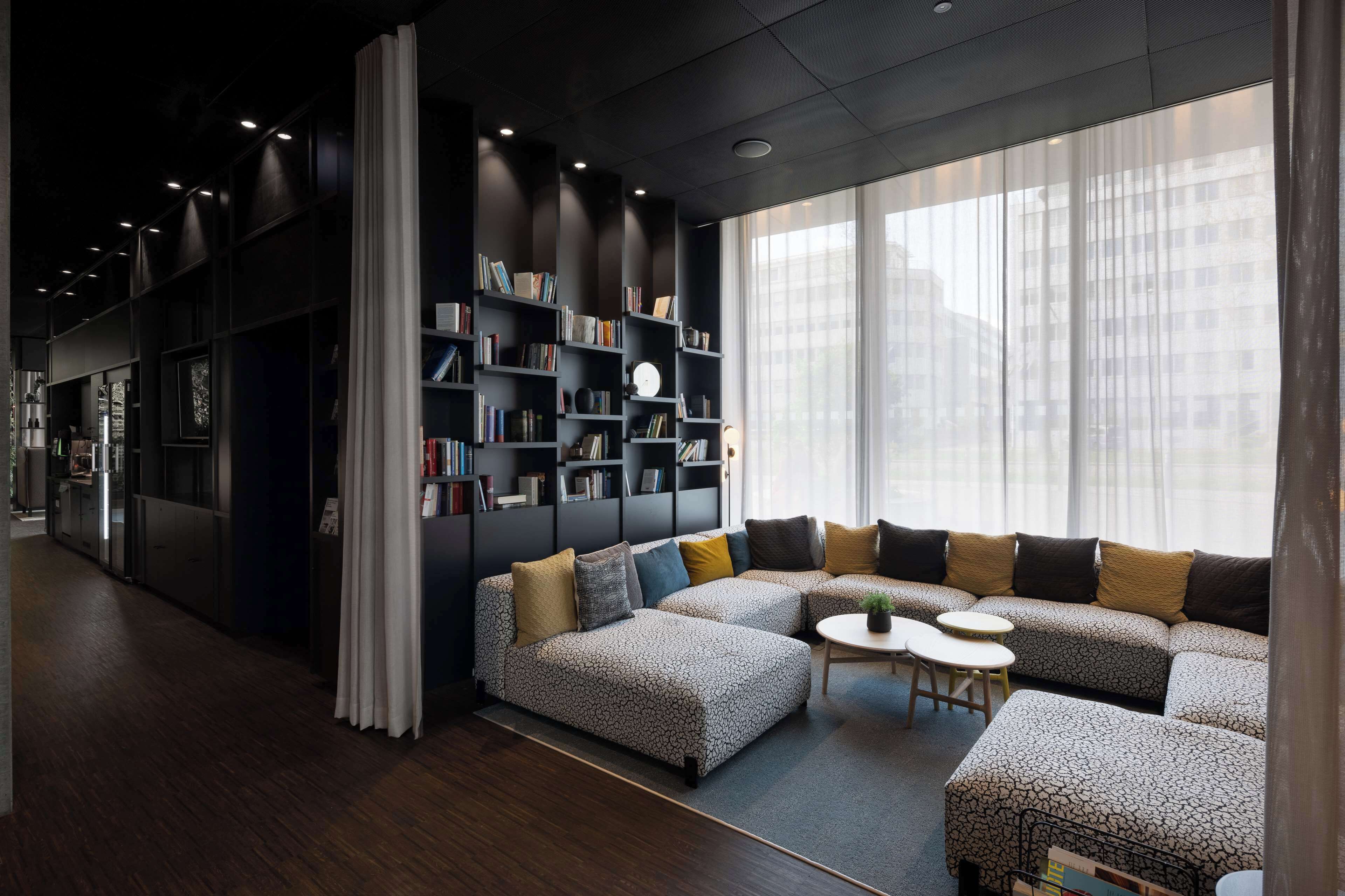 Radisson Hotel & Suites Zurich