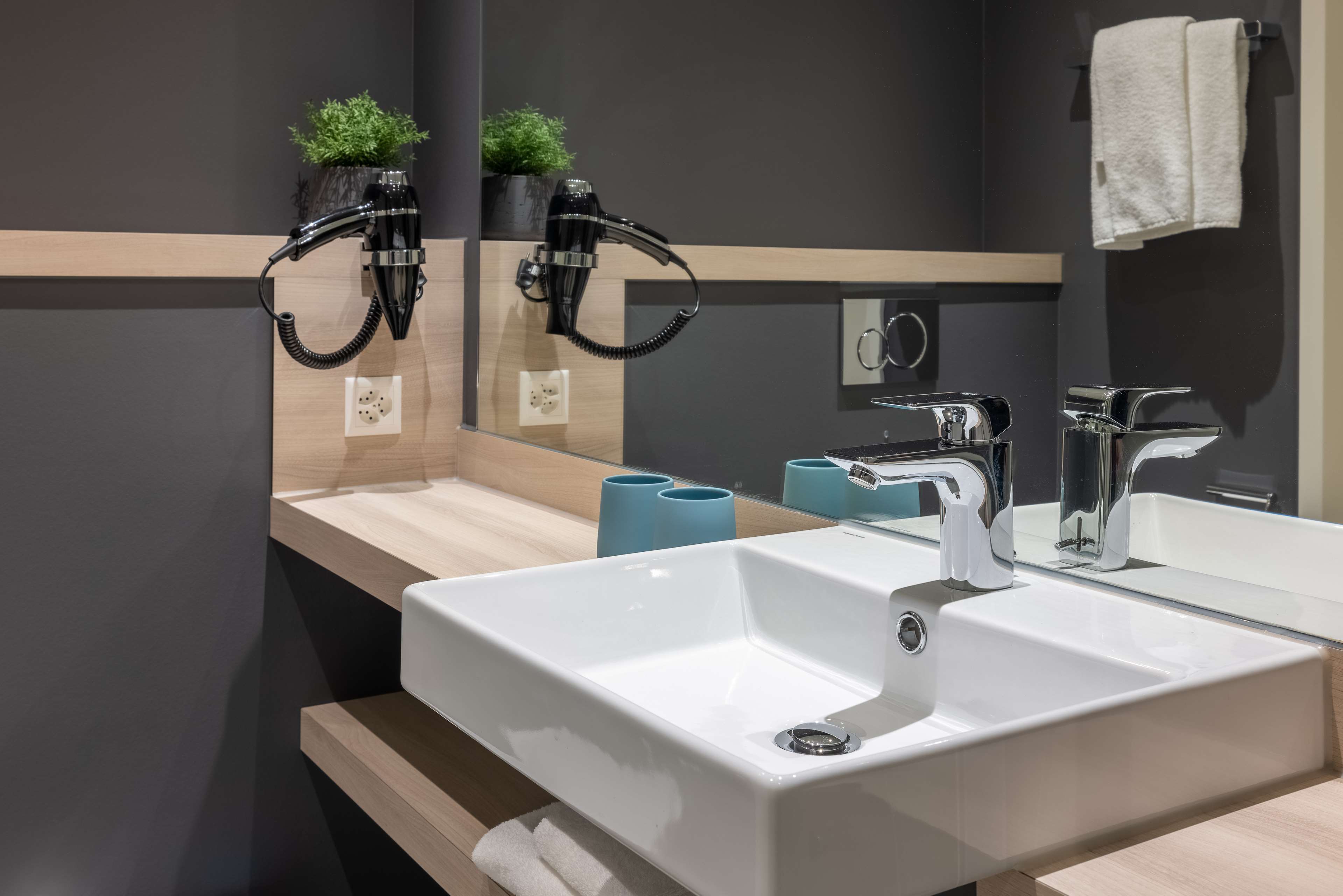 Radisson Hotel & Suites Zurich