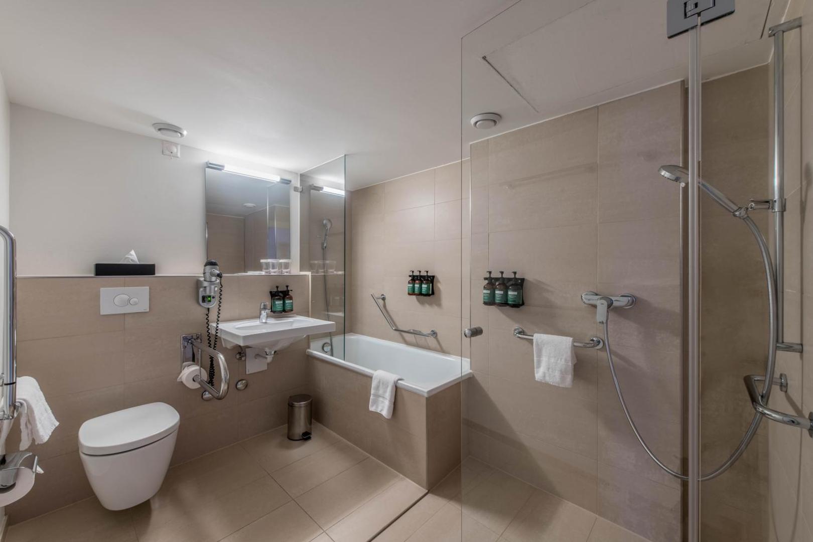 Crowne Plaza Zurich Crowne Plaza Zurich