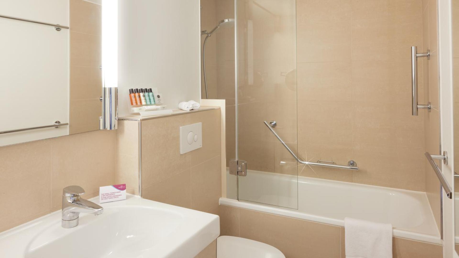 Crowne Plaza Zurich Crowne Plaza Zurich