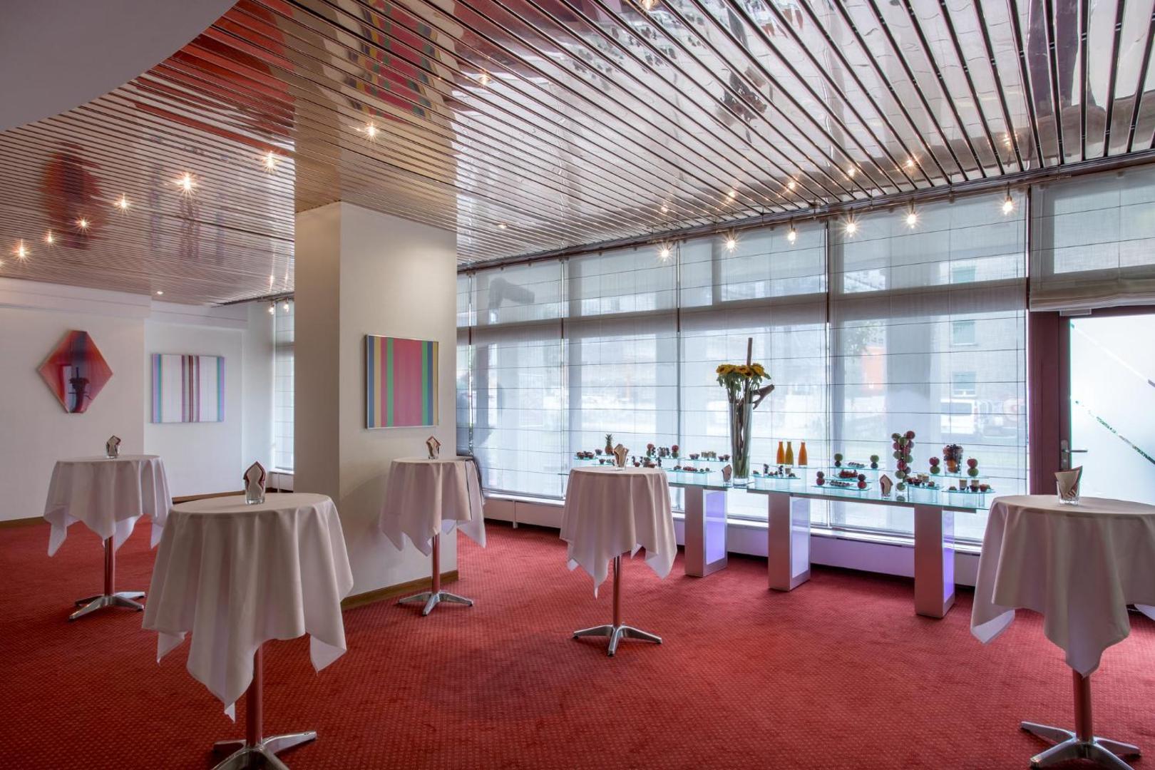 Crowne Plaza Zurich Crowne Plaza Zurich