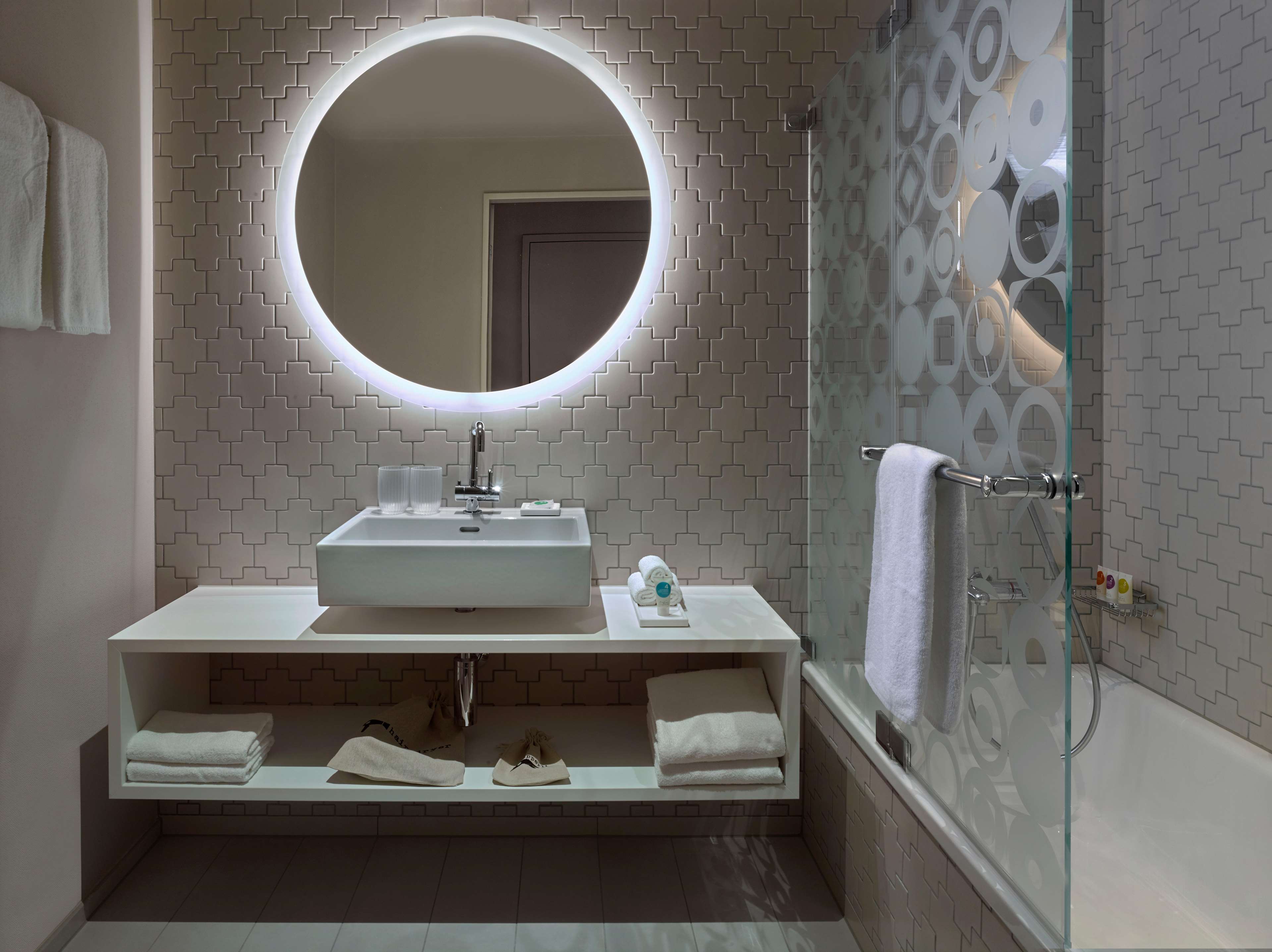 Hyatt Place Zurich Airport The Circle Hyatt Place Zurich Airport The Circle