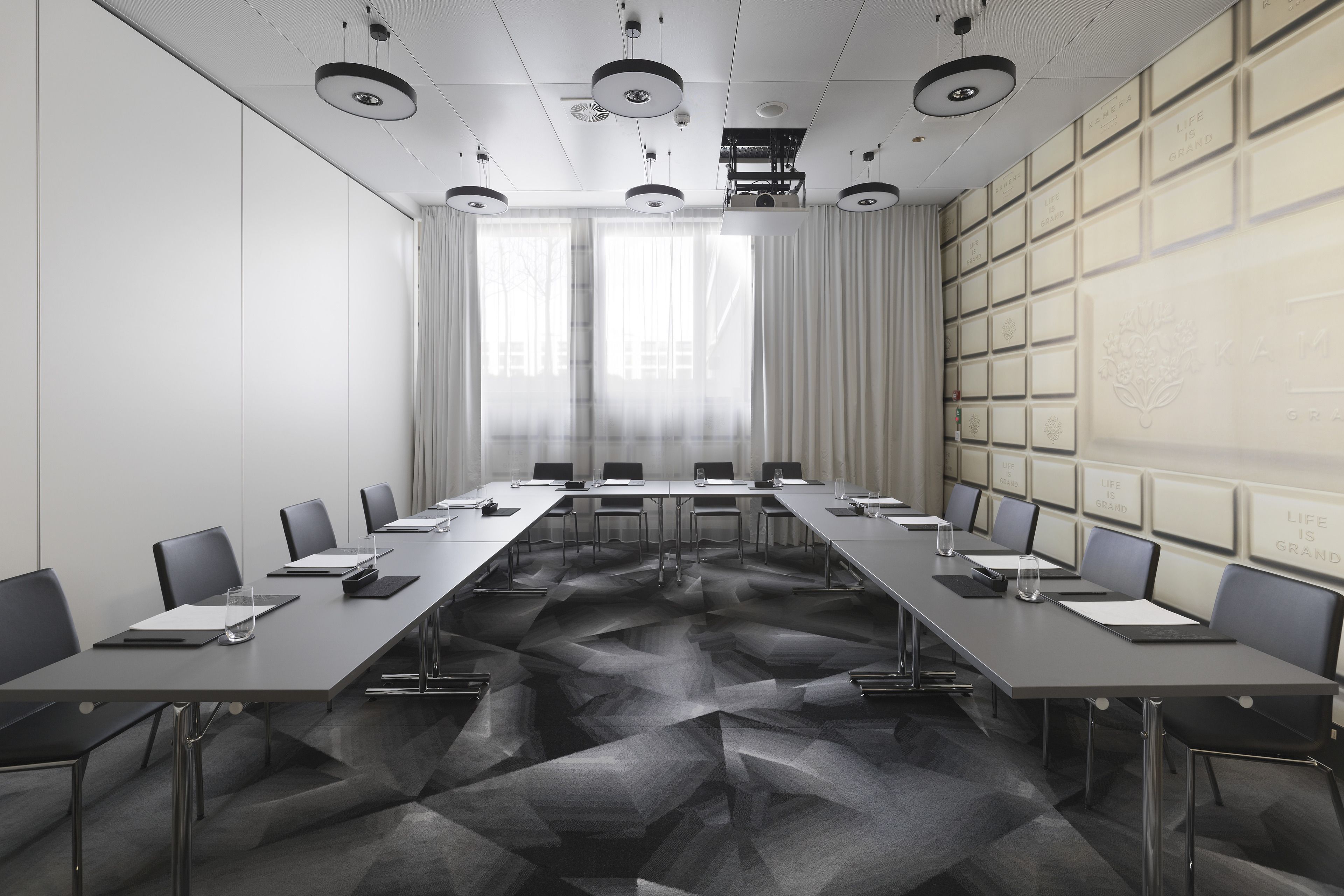 Kameha Grand Zurich, Autograph Collection