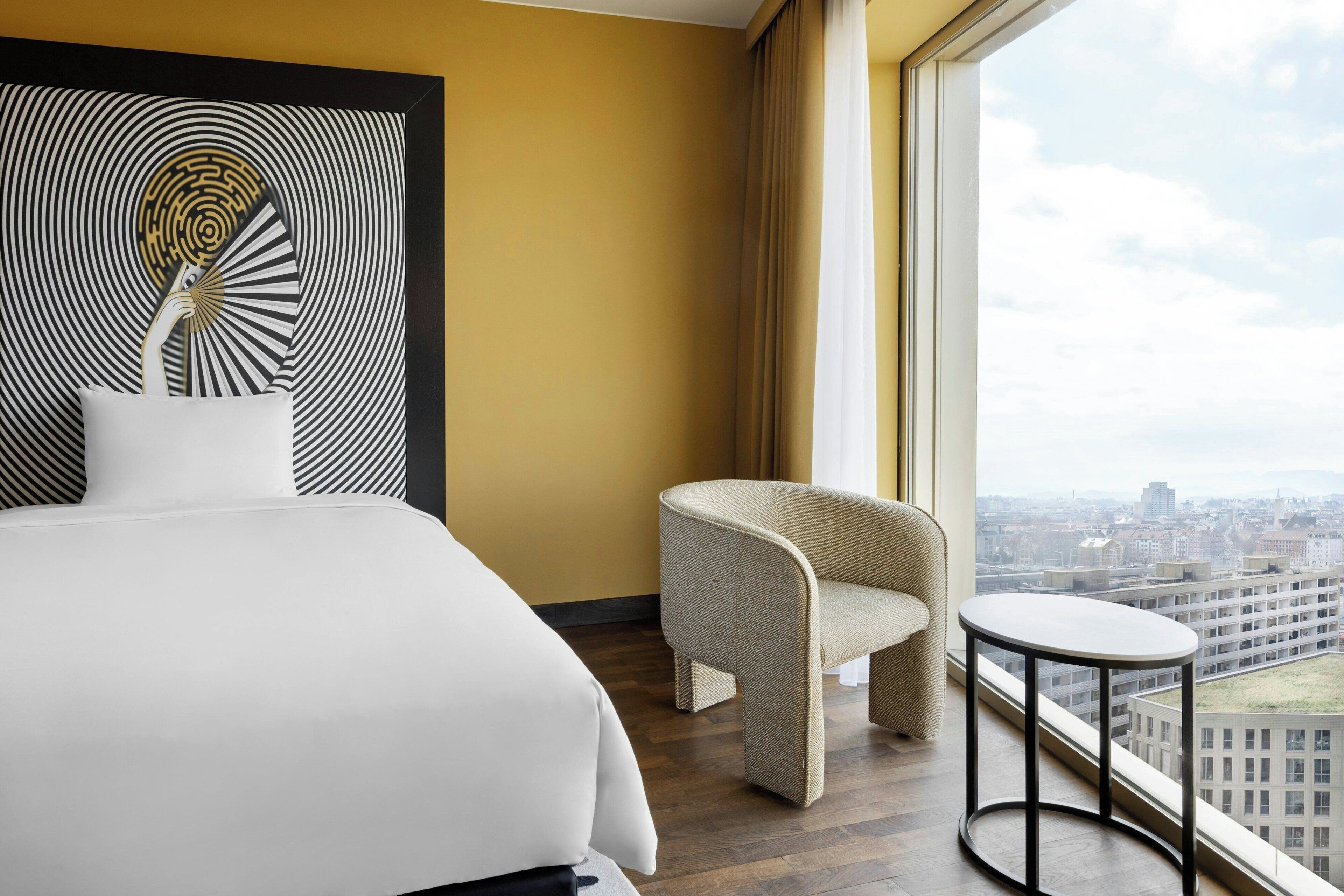 Renaissance Zürich Tower