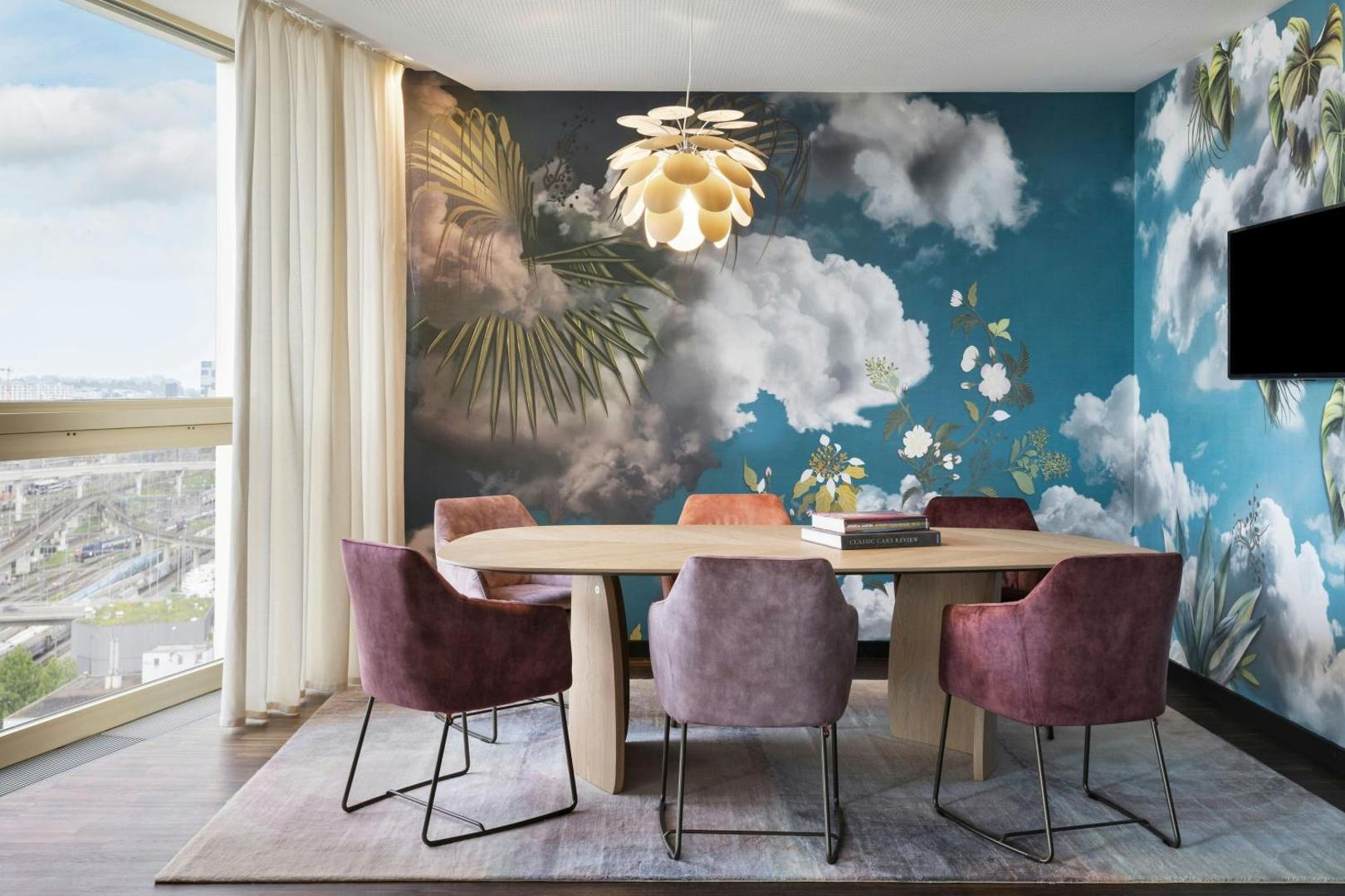 Renaissance Zürich Tower