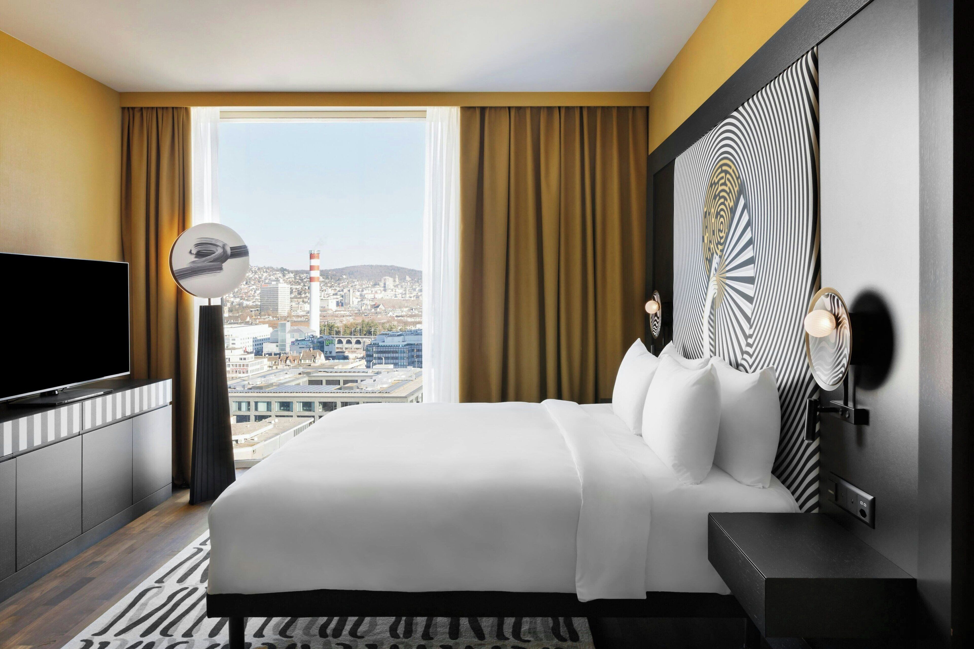 Renaissance Zürich Tower