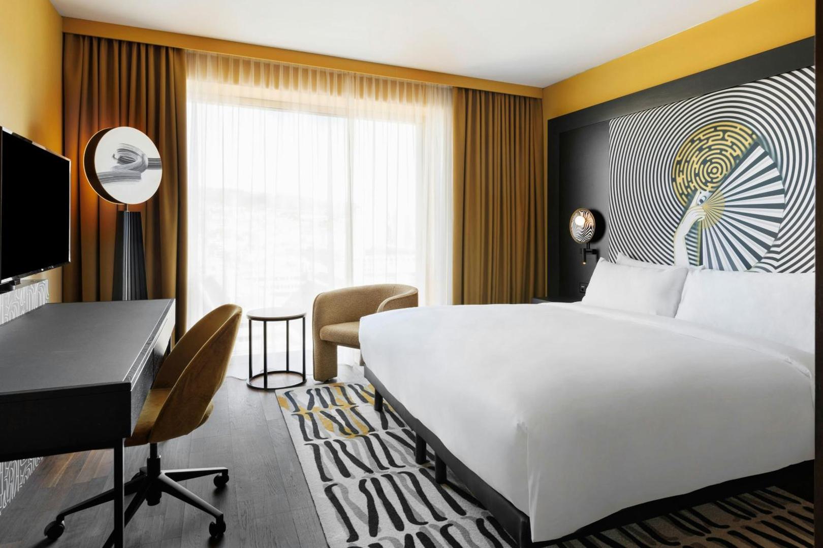 Renaissance Zürich Tower