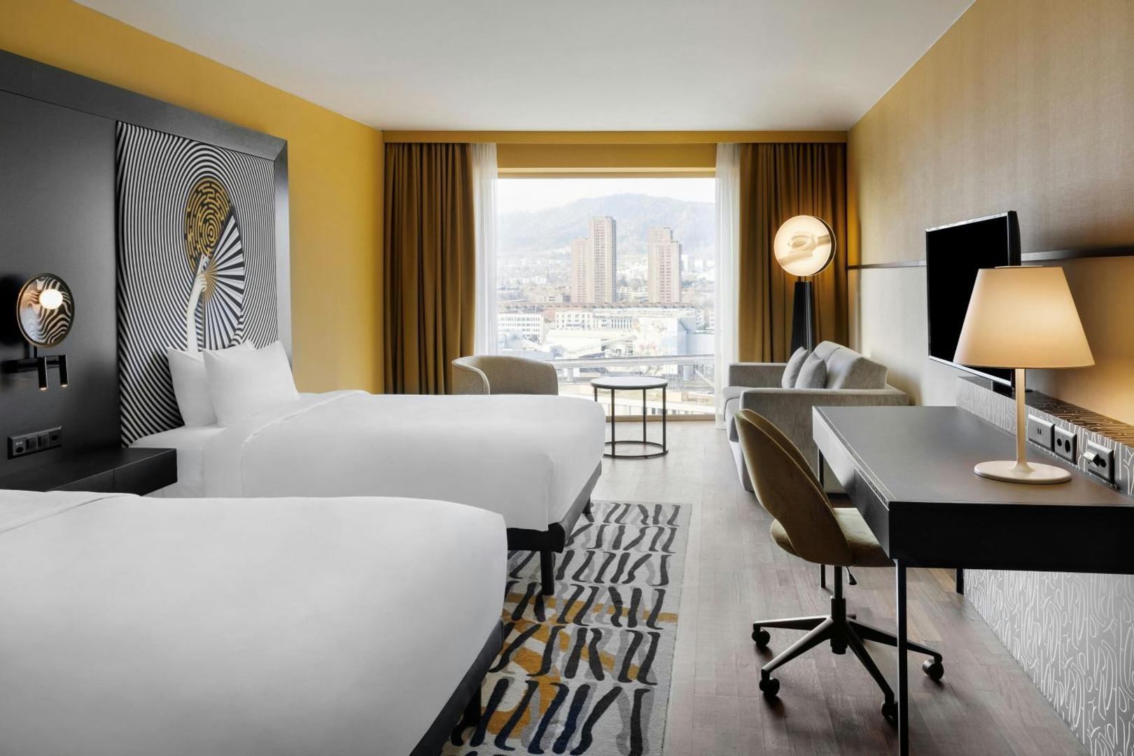 Renaissance Zürich Tower