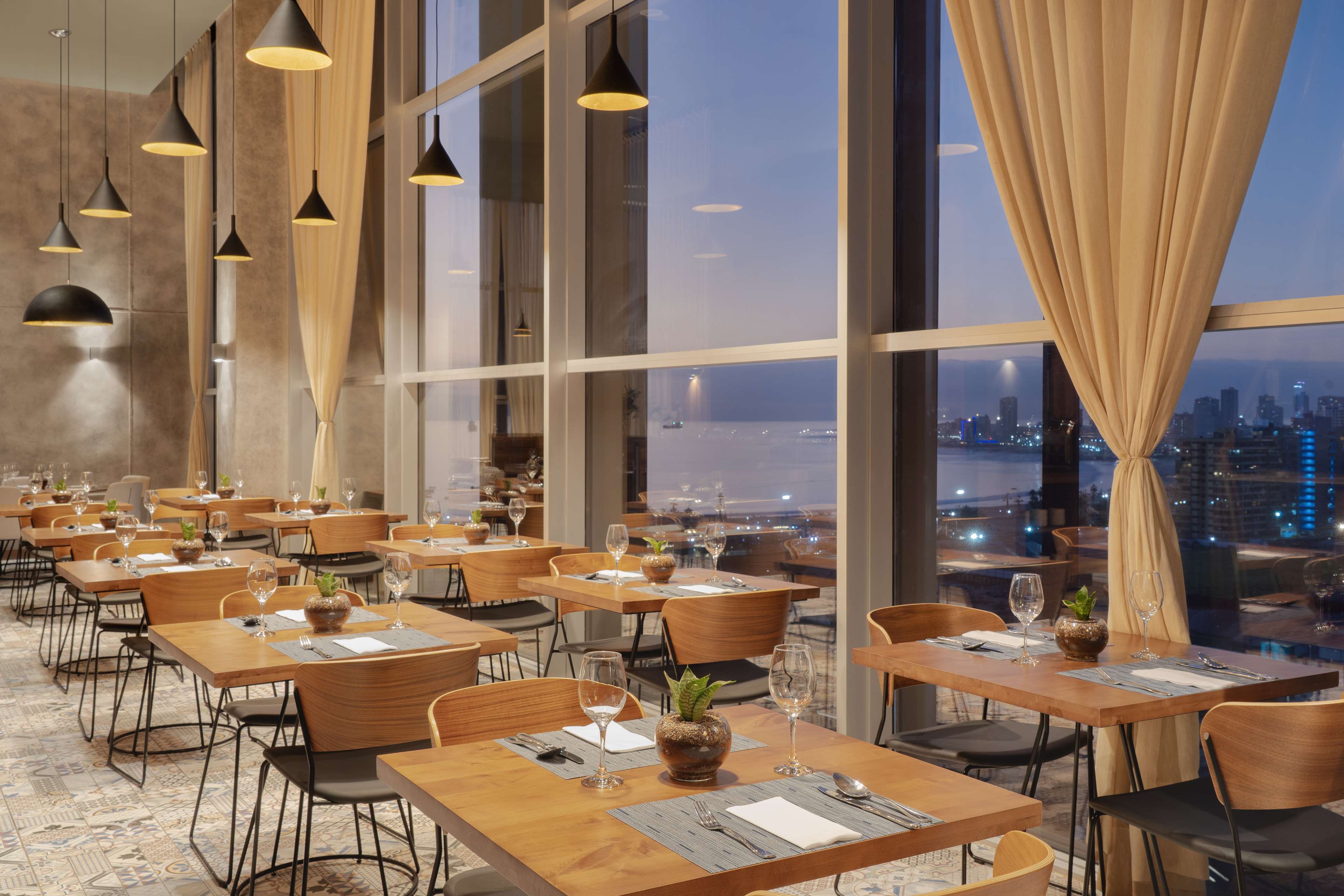 NH Iquique Pacífico