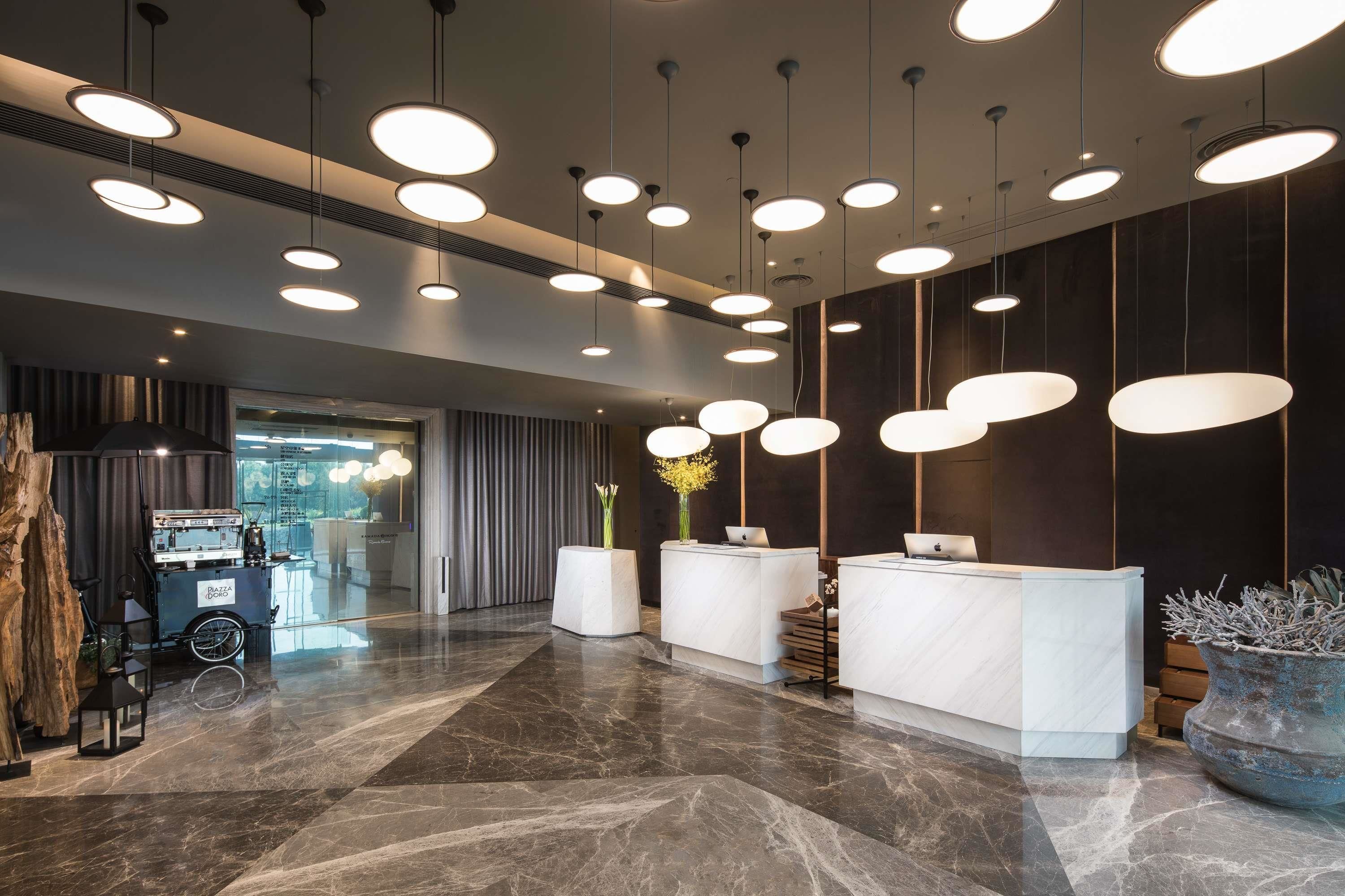 Mercure Yangzhou East High-Speed Railway Station Mercure Yangzhou East High-Speed Railway Station