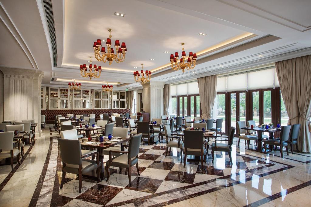 Radisson Blu Forest Manor Hotel, Shanghai Hongqiao Radisson Blu Forest Manor Hotel, Shanghai Hongqiao