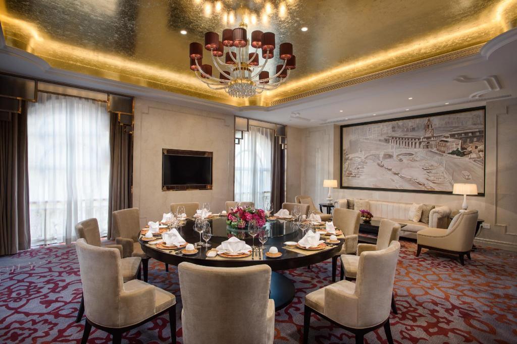 Radisson Blu Forest Manor Hotel, Shanghai Hongqiao Radisson Blu Forest Manor Hotel, Shanghai Hongqiao