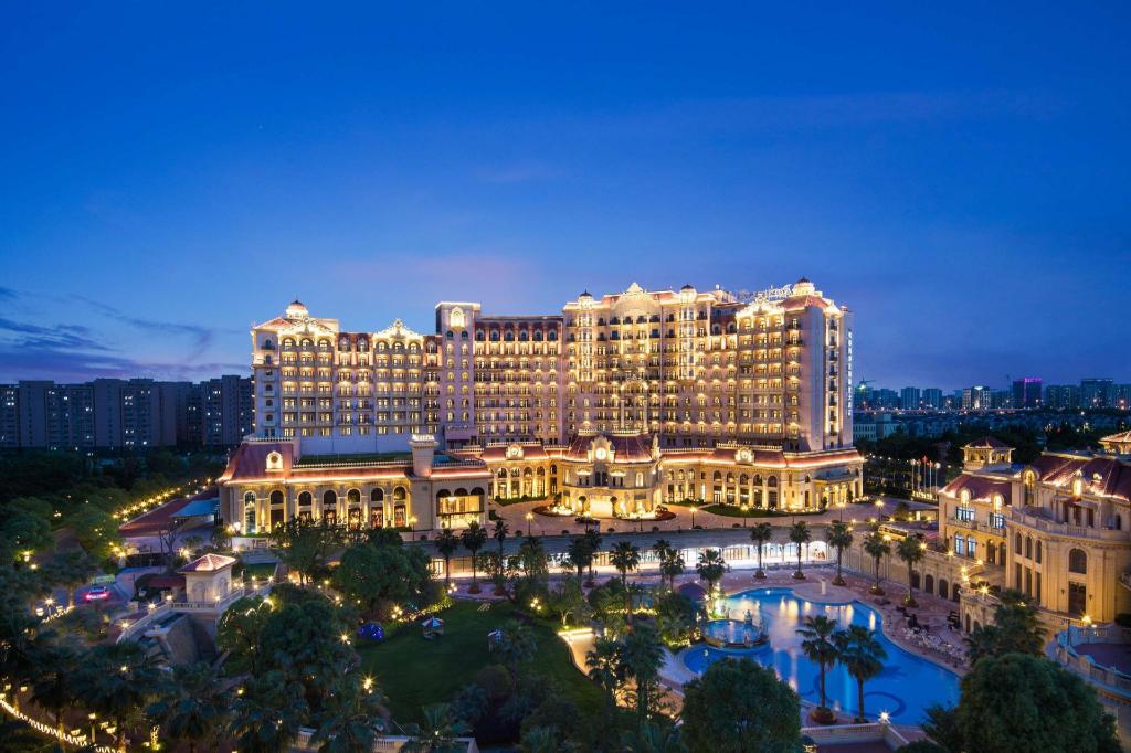 Radisson Blu Forest Manor Hotel, Shanghai Hongqiao Radisson Blu Forest Manor Hotel, Shanghai Hongqiao