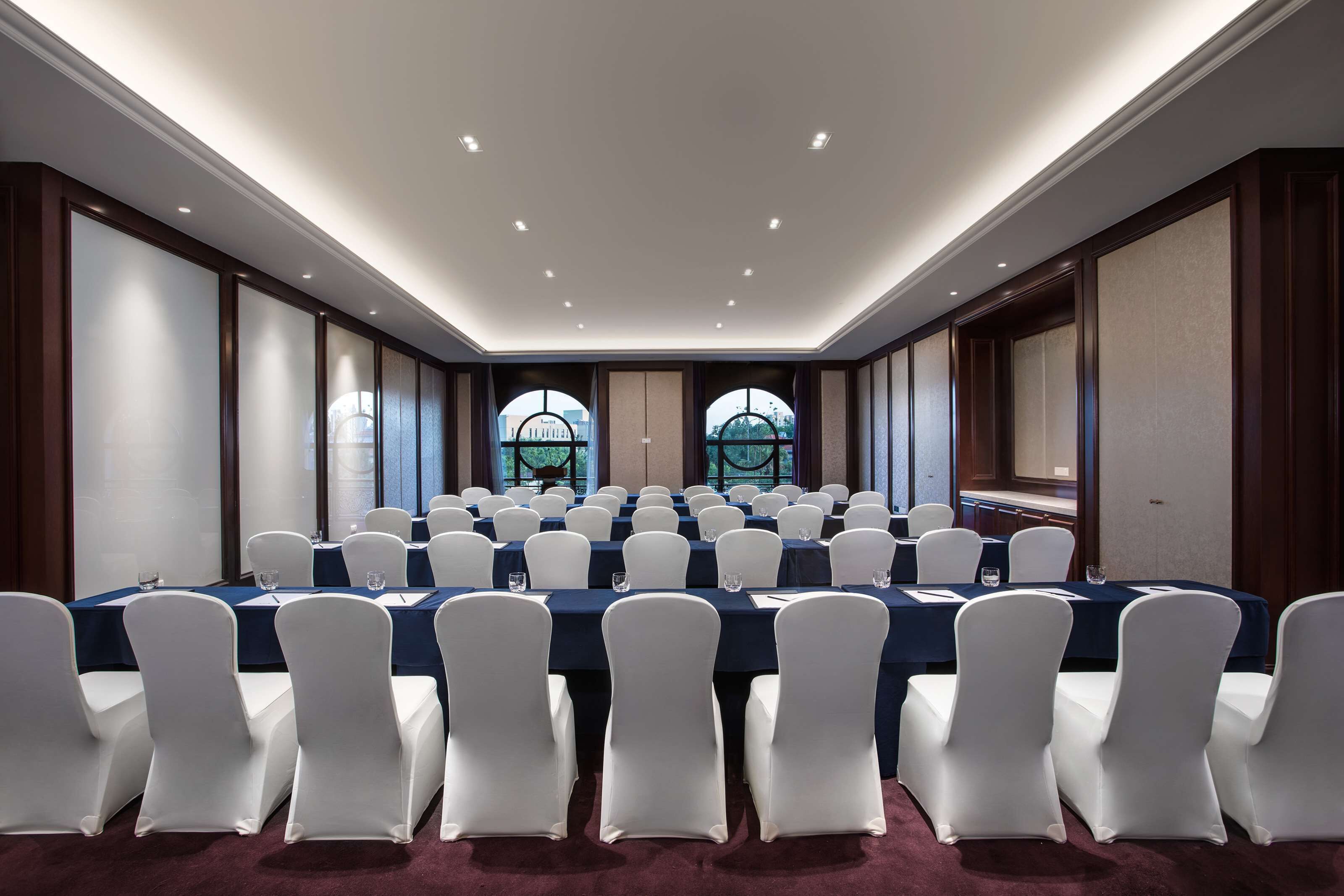 Radisson Blu Forest Manor Hotel, Shanghai Hongqiao Radisson Blu Forest Manor Hotel, Shanghai Hongqiao