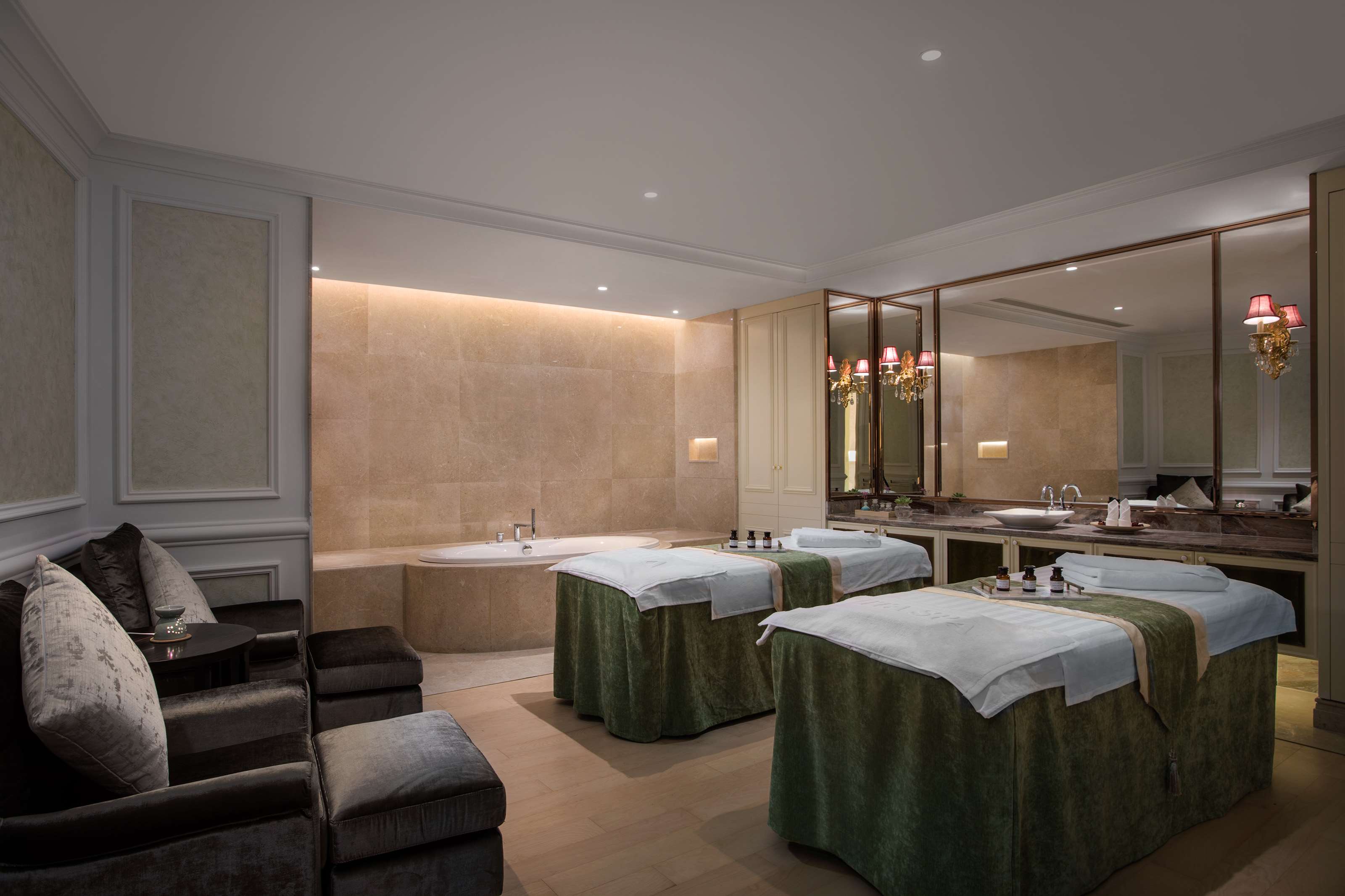 Radisson Blu Forest Manor Hotel, Shanghai Hongqiao Radisson Blu Forest Manor Hotel, Shanghai Hongqiao