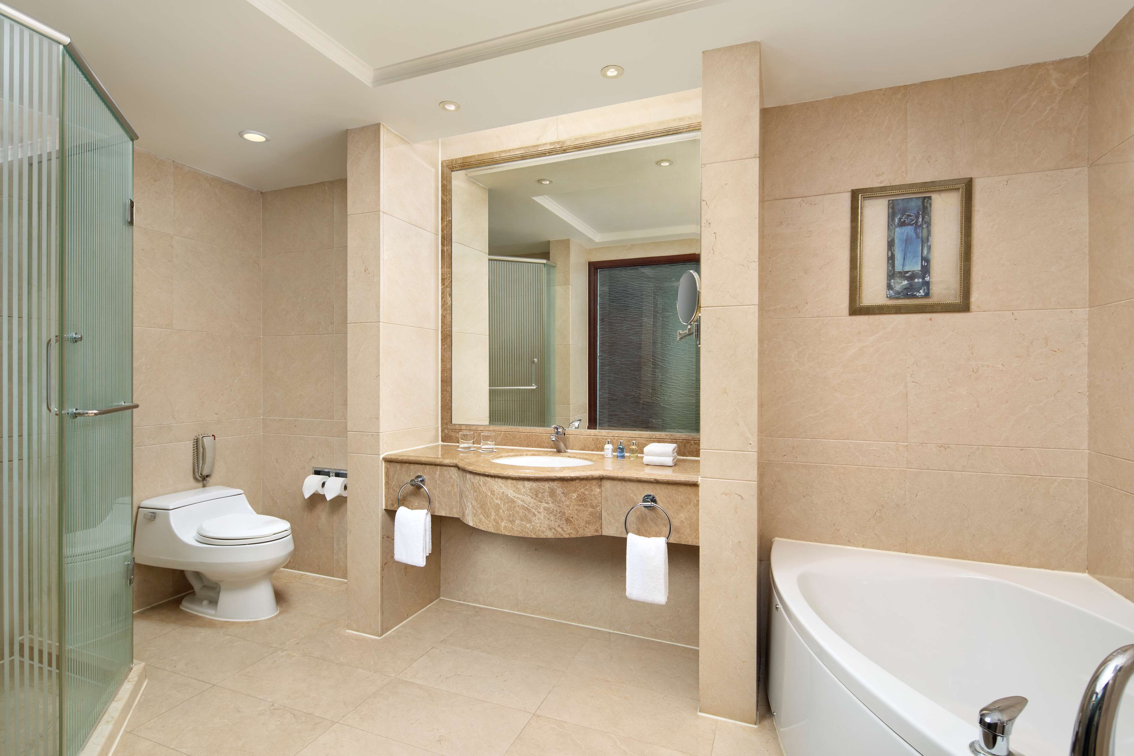 Radisson Blu Shanghai New World Radisson Blu Shanghai New World