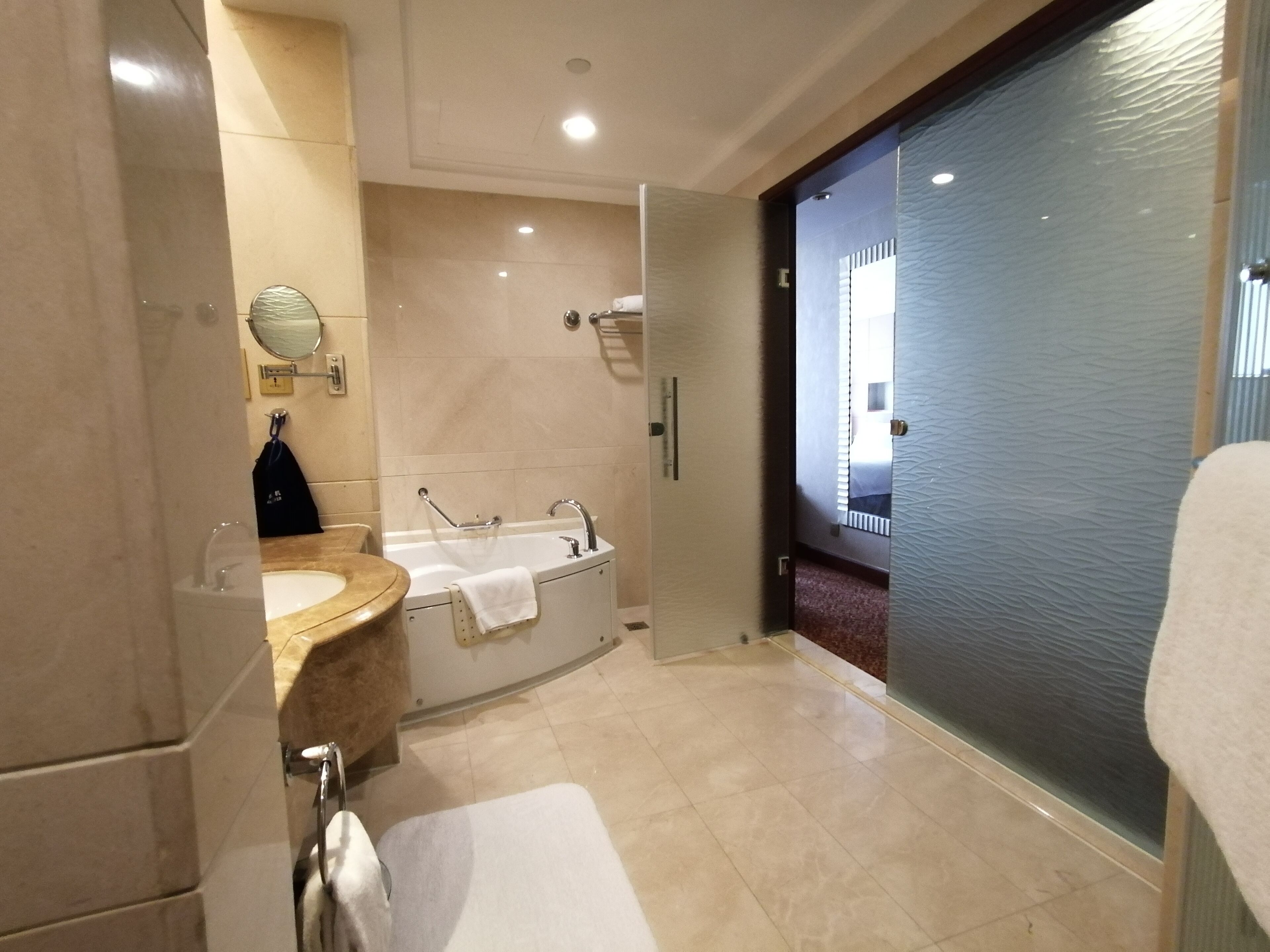 Radisson Blu Shanghai New World Radisson Blu Shanghai New World