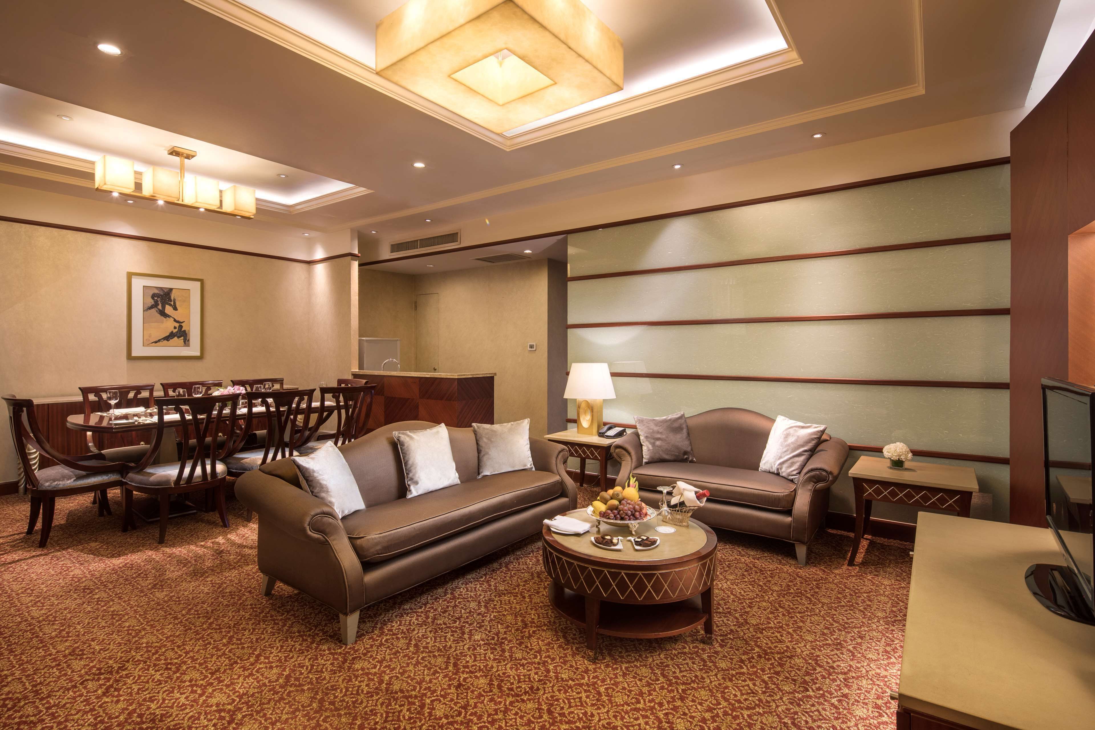 Radisson Blu Shanghai New World Radisson Blu Shanghai New World