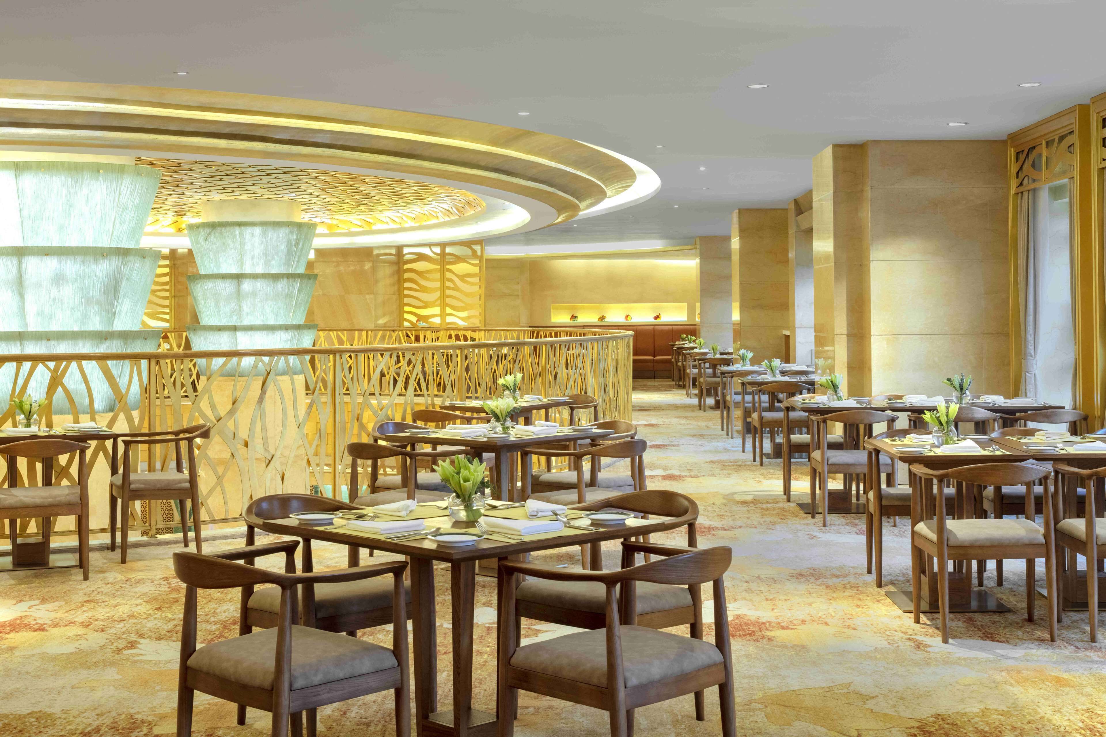 Radisson Blu Shanghai New World Radisson Blu Shanghai New World