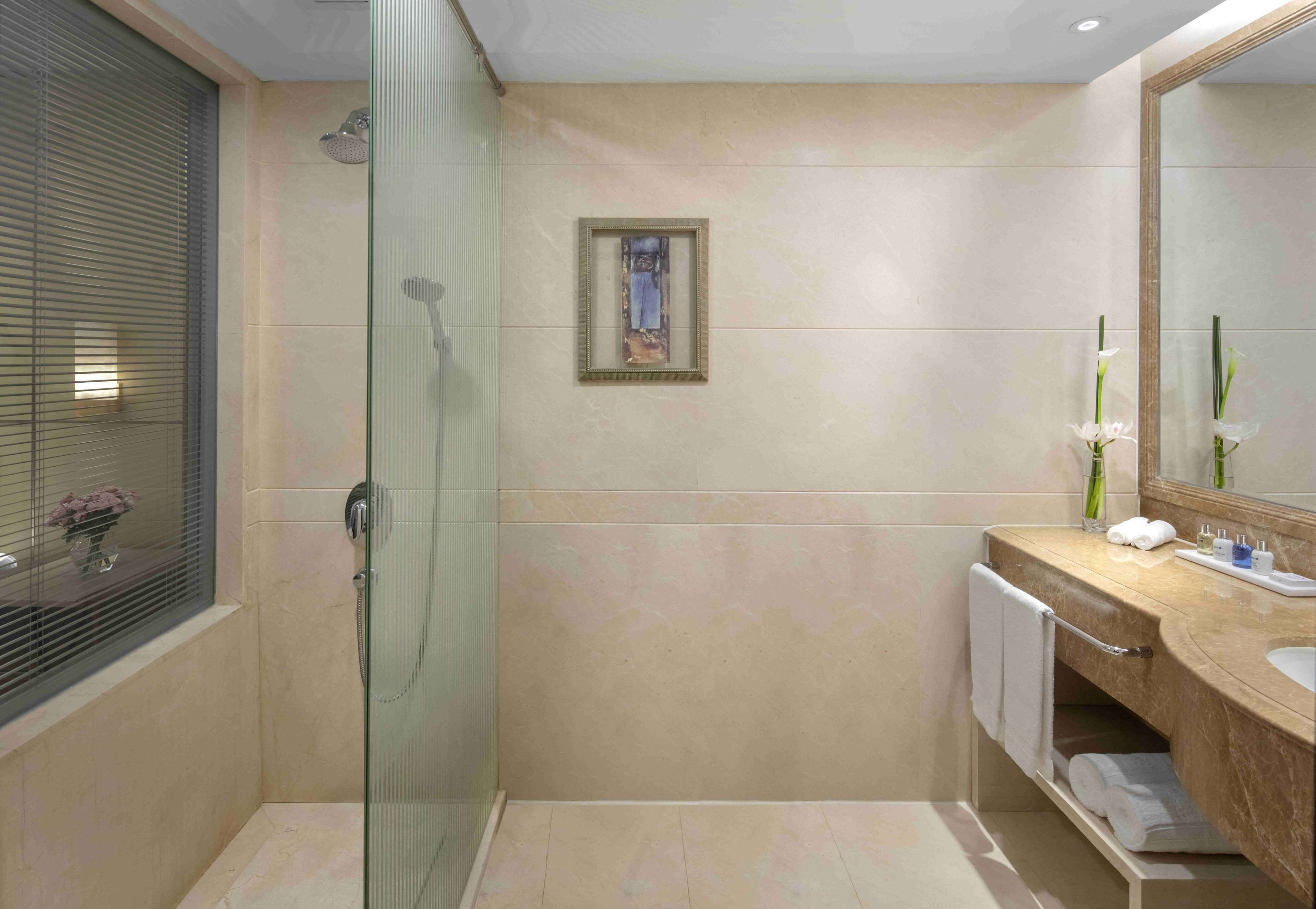 Radisson Blu Shanghai New World Radisson Blu Shanghai New World