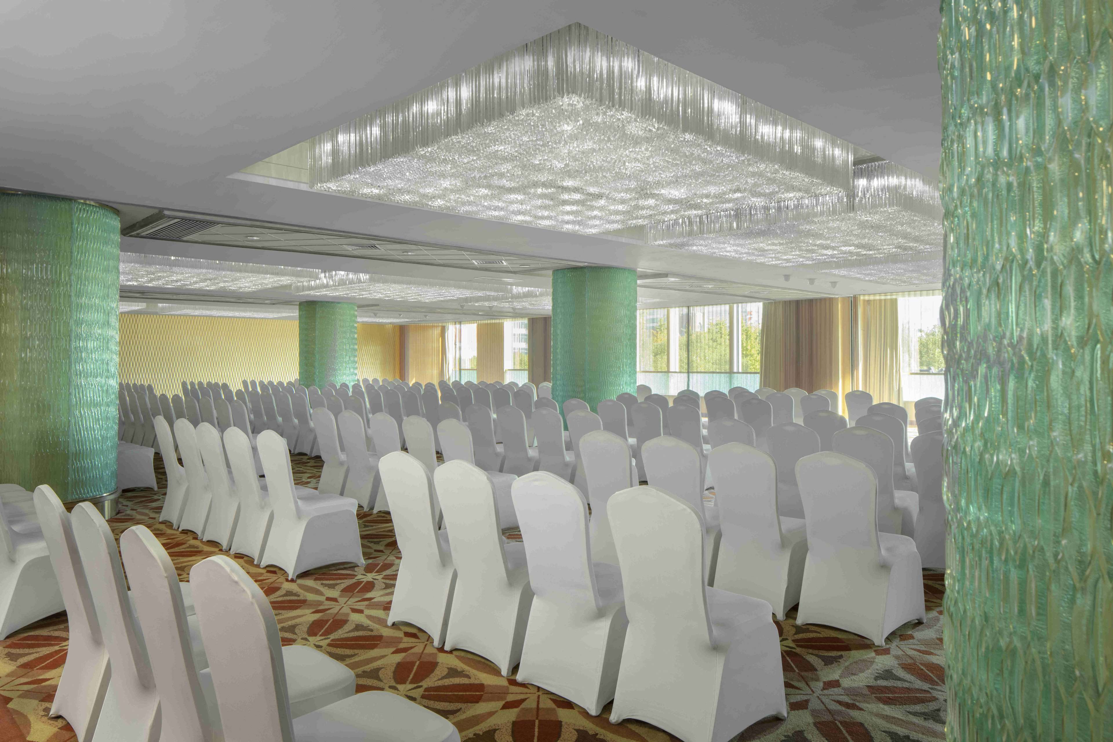Radisson Blu Shanghai New World Radisson Blu Shanghai New World