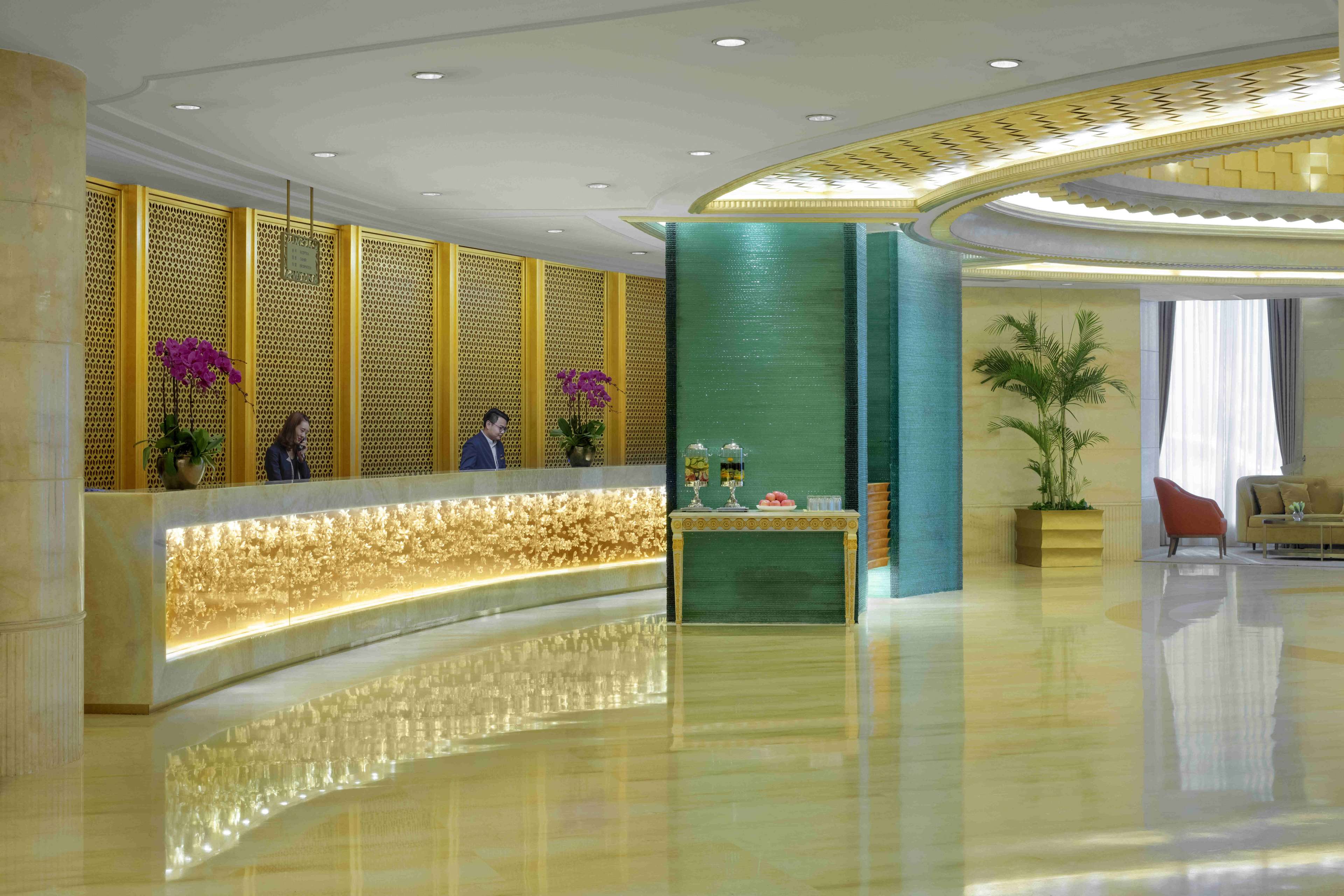 Radisson Blu Shanghai New World Radisson Blu Shanghai New World