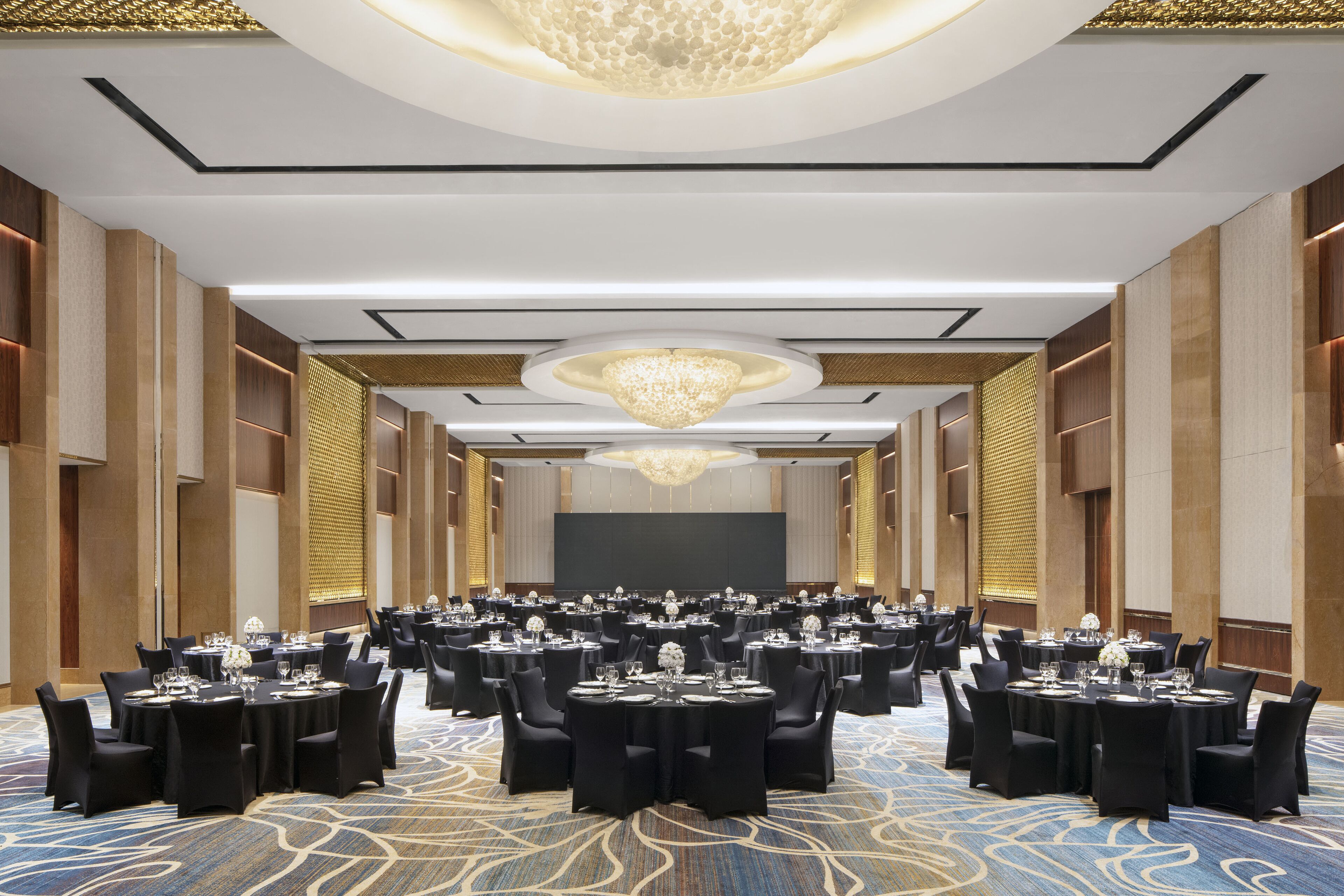 Sheraton Grand Shanghai Pudong Hotel & Residences Sheraton Grand Shanghai Pudong Hotel & Residences