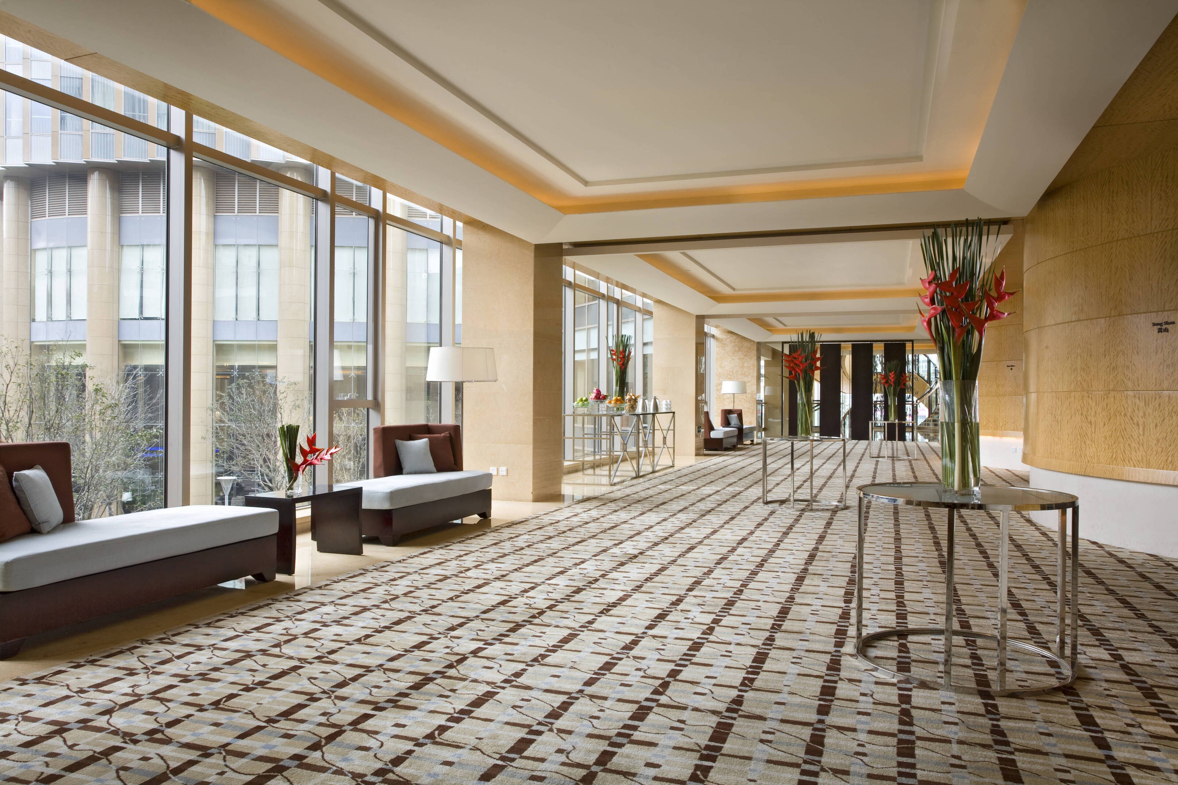 Sheraton Grand Shanghai Pudong Hotel & Residences Sheraton Grand Shanghai Pudong Hotel & Residences