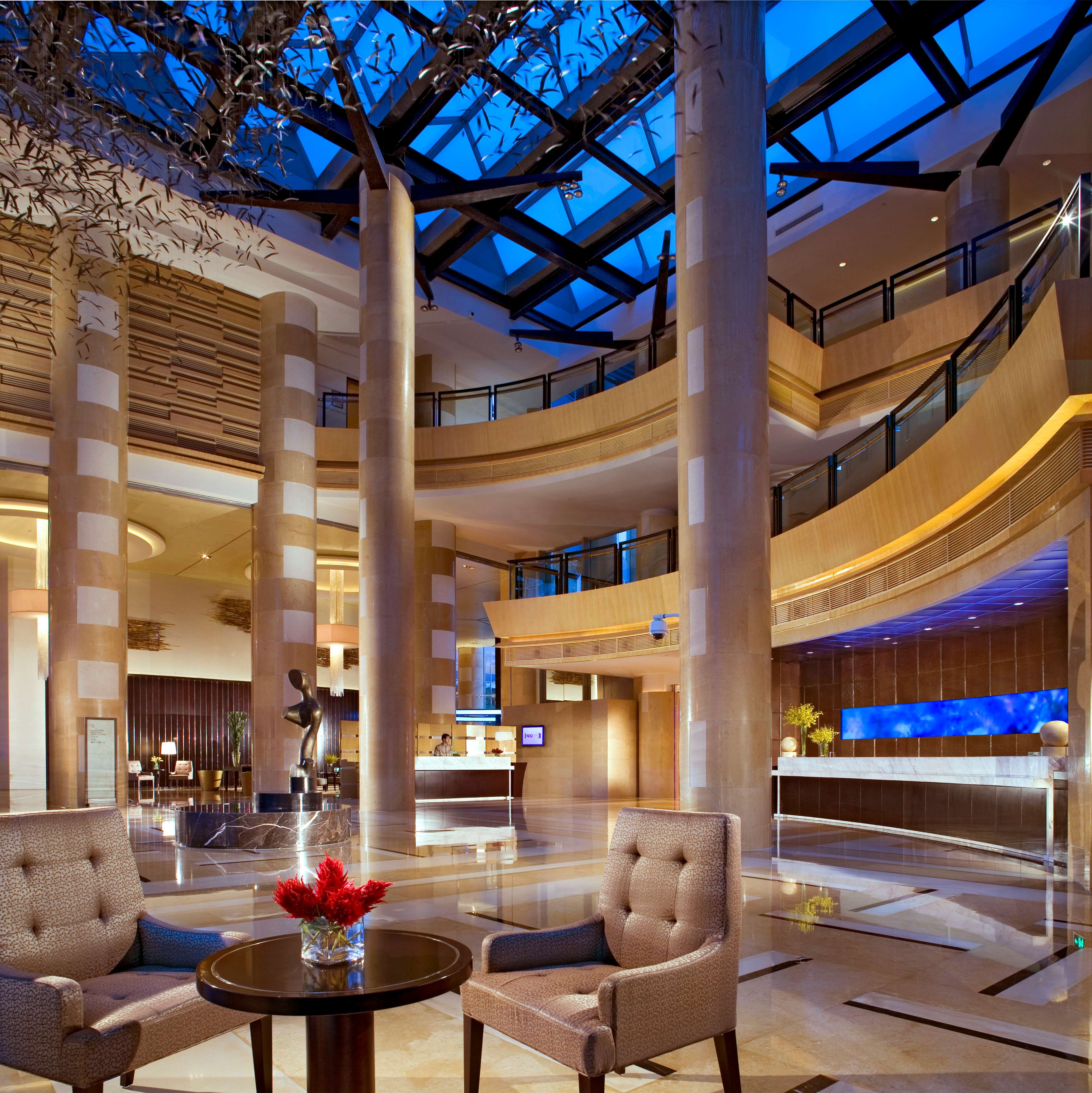 Sheraton Grand Shanghai Pudong Hotel & Residences Sheraton Grand Shanghai Pudong Hotel & Residences