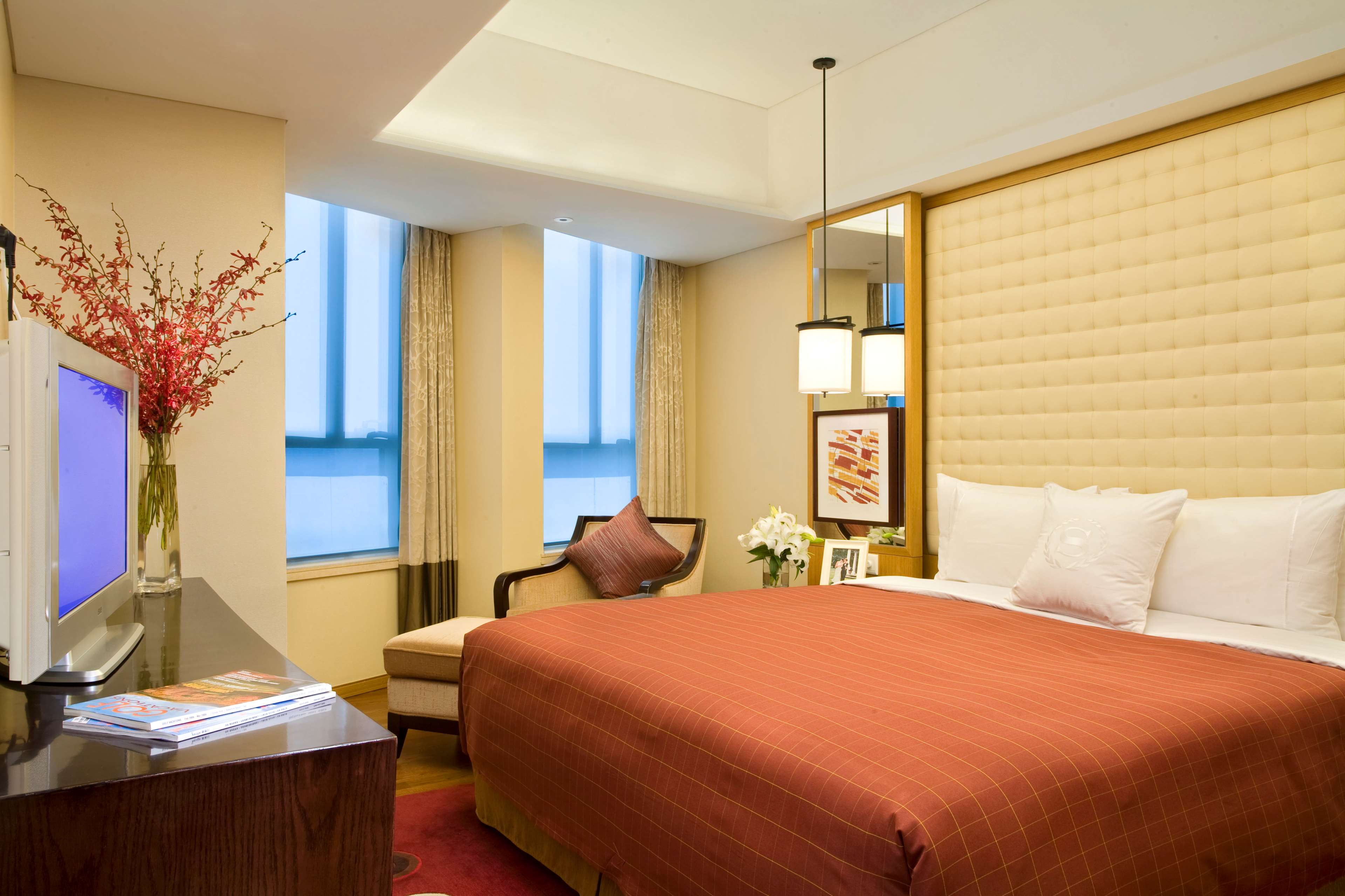 Sheraton Grand Shanghai Pudong Hotel & Residences Sheraton Grand Shanghai Pudong Hotel & Residences