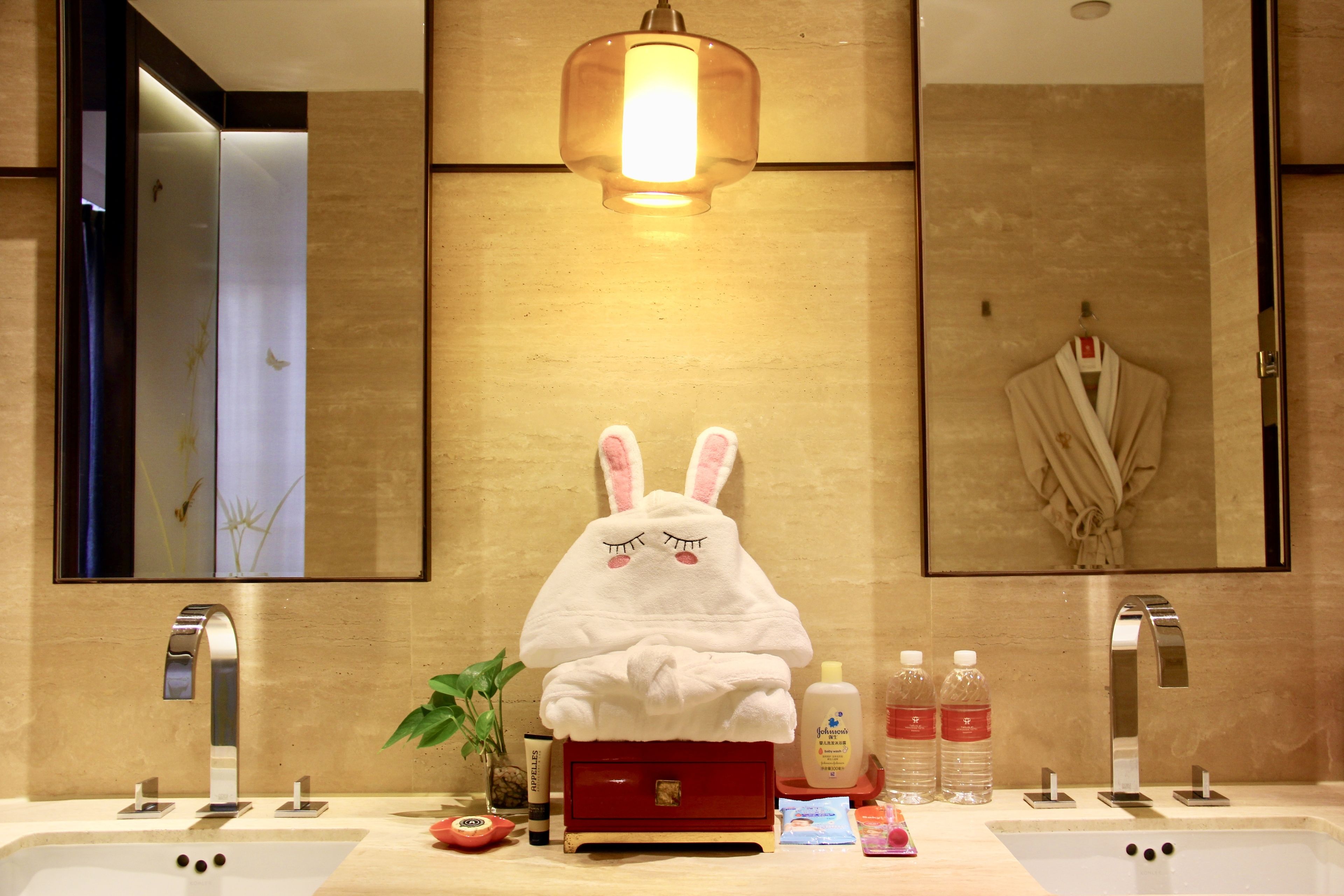 Twelve at Hengshan, a Luxury Collection Hotel, Shanghai Twelve at Hengshan, a Luxury Collection Hotel, Shanghai