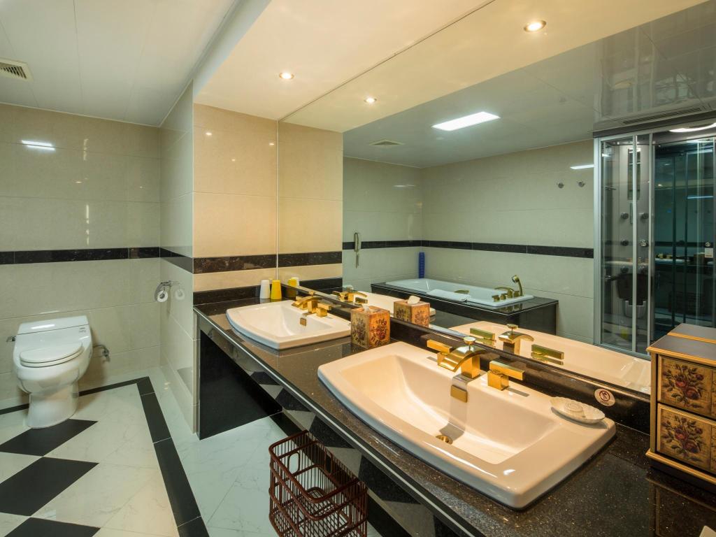 Canton Hotel Guangzhou,Tapestry Collection by Hilton